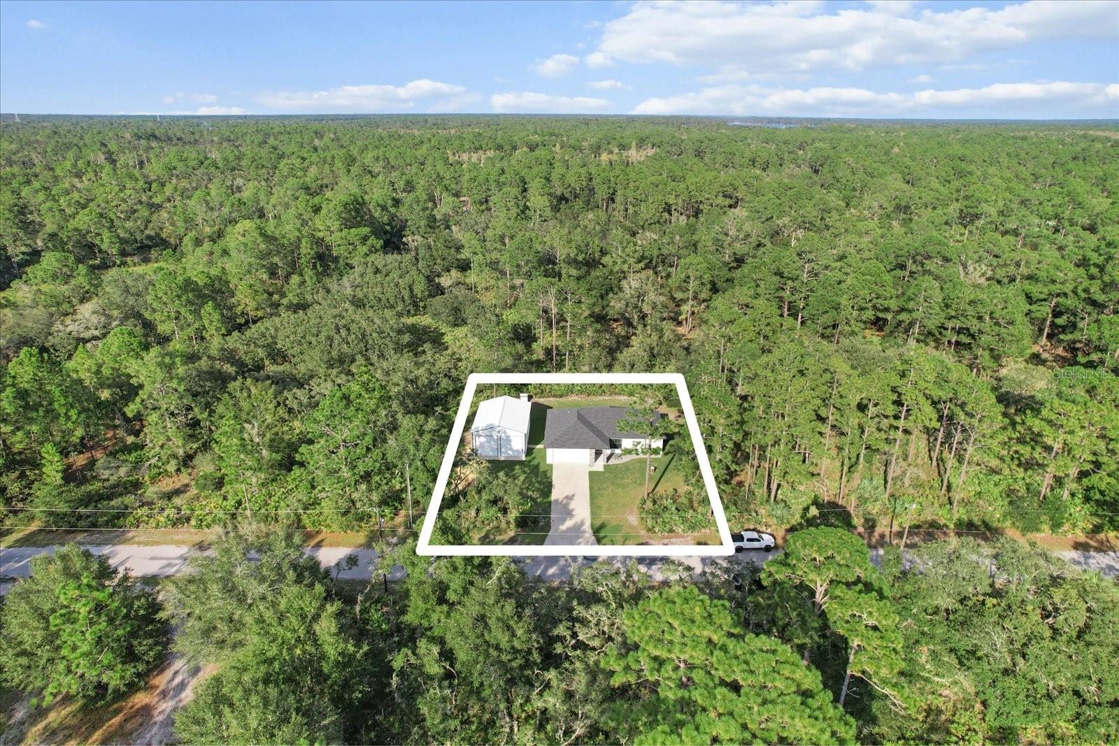 CRYSTAL MANOR UNIT 02 - Residential