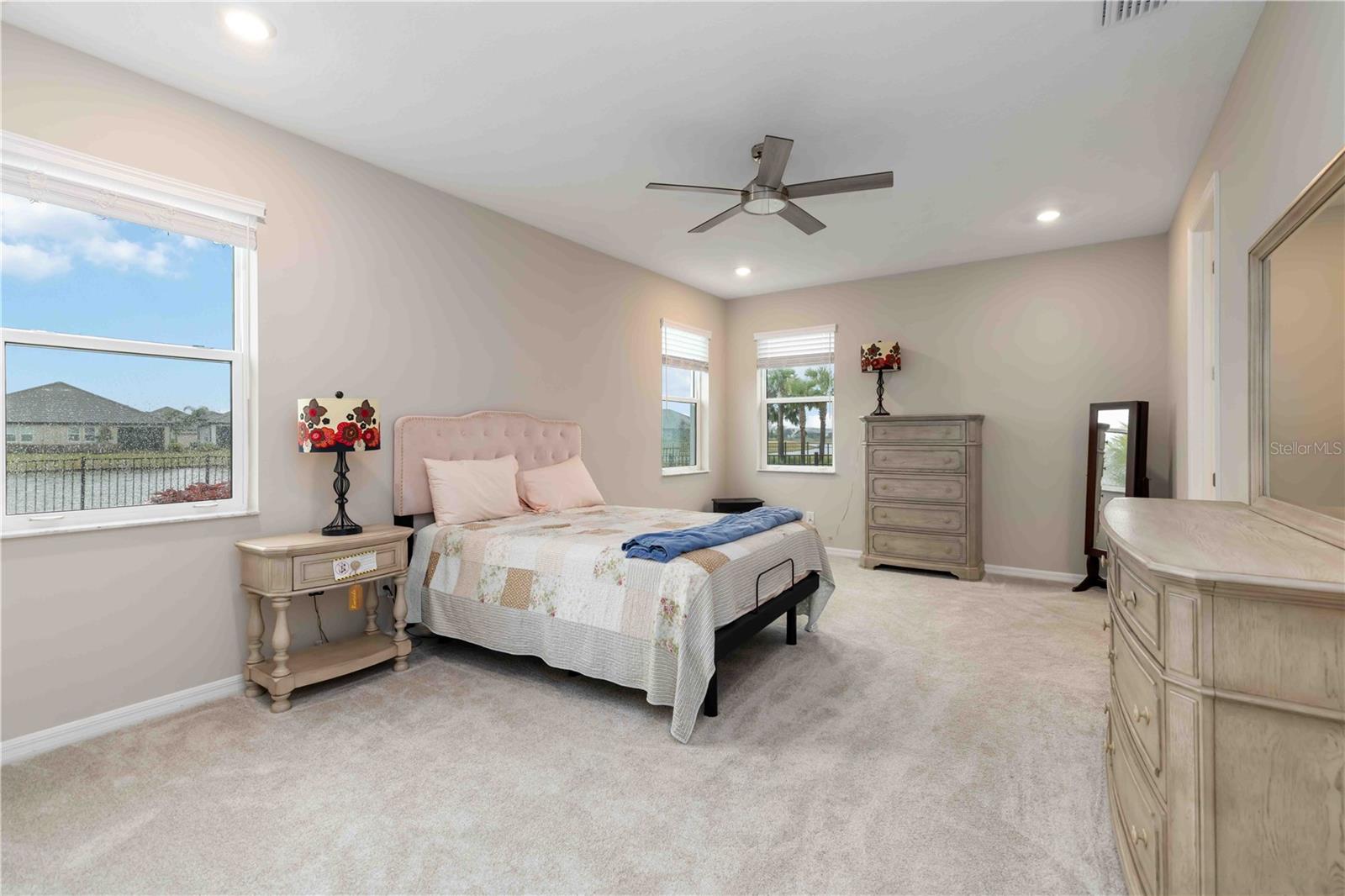 SWEETWATER AT LAKEWOOD RANCH PH I & II - Residential