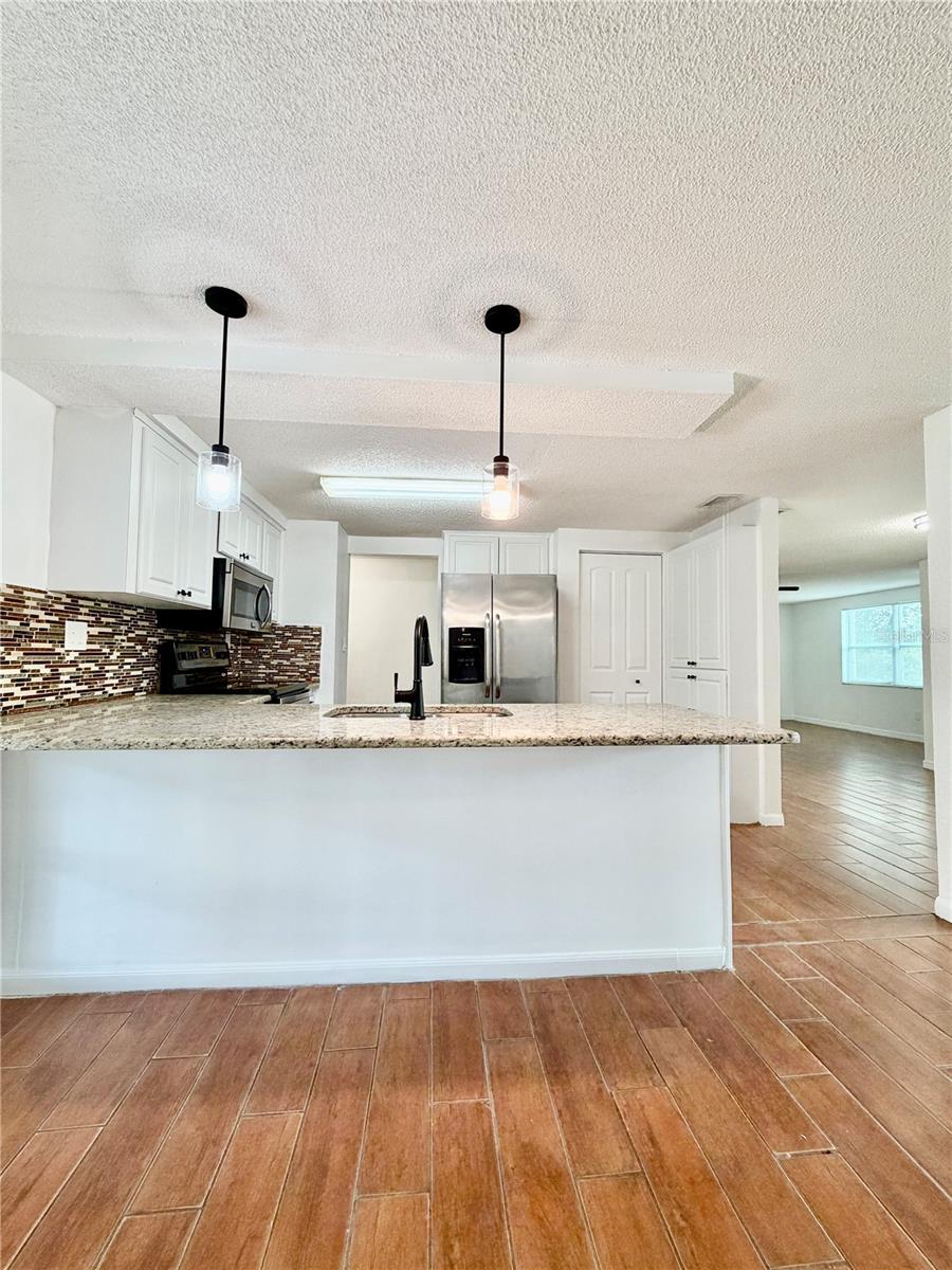 SEVEN SPGS HOMES - Residential Lease