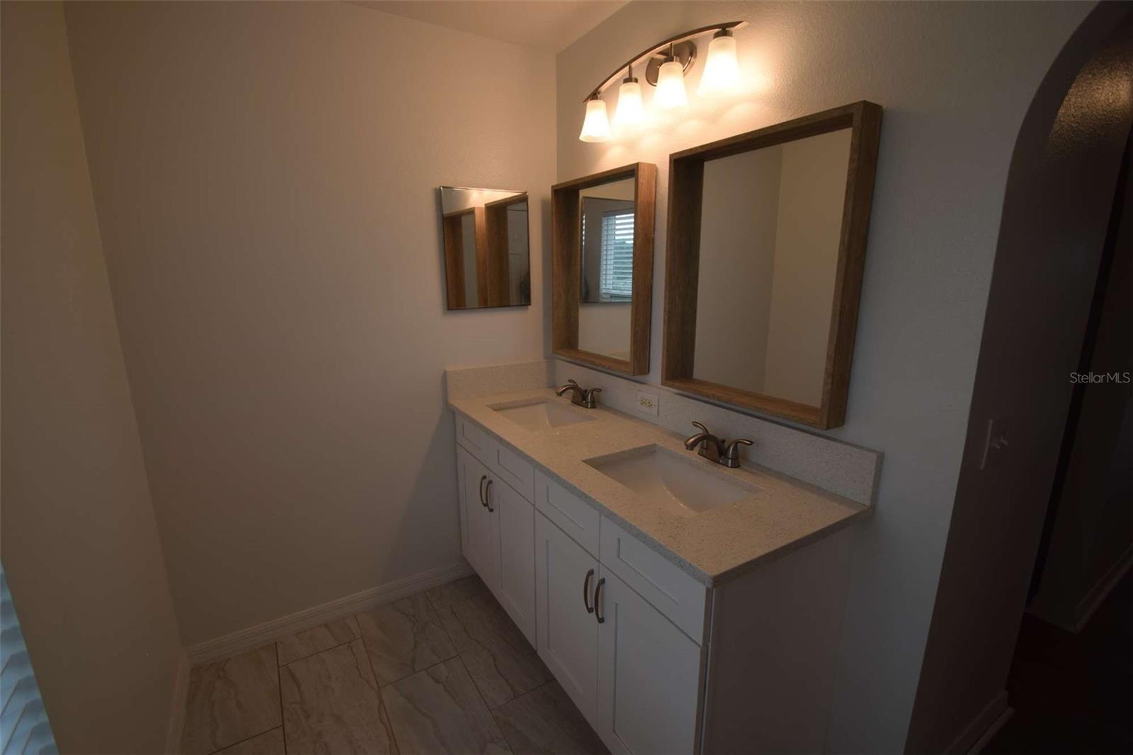 SPANISH OAKS - Residential Lease