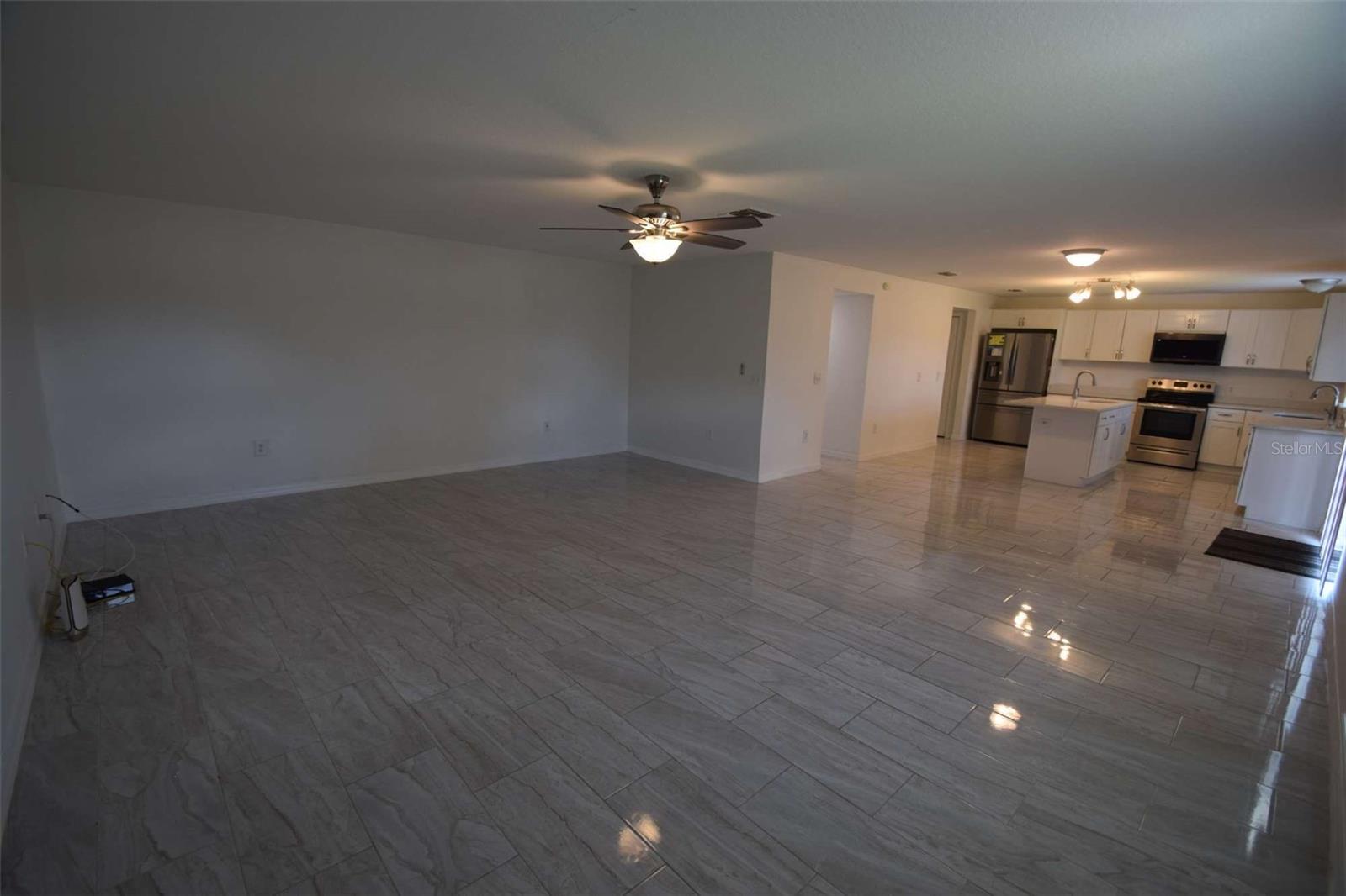 SPANISH OAKS - Residential Lease