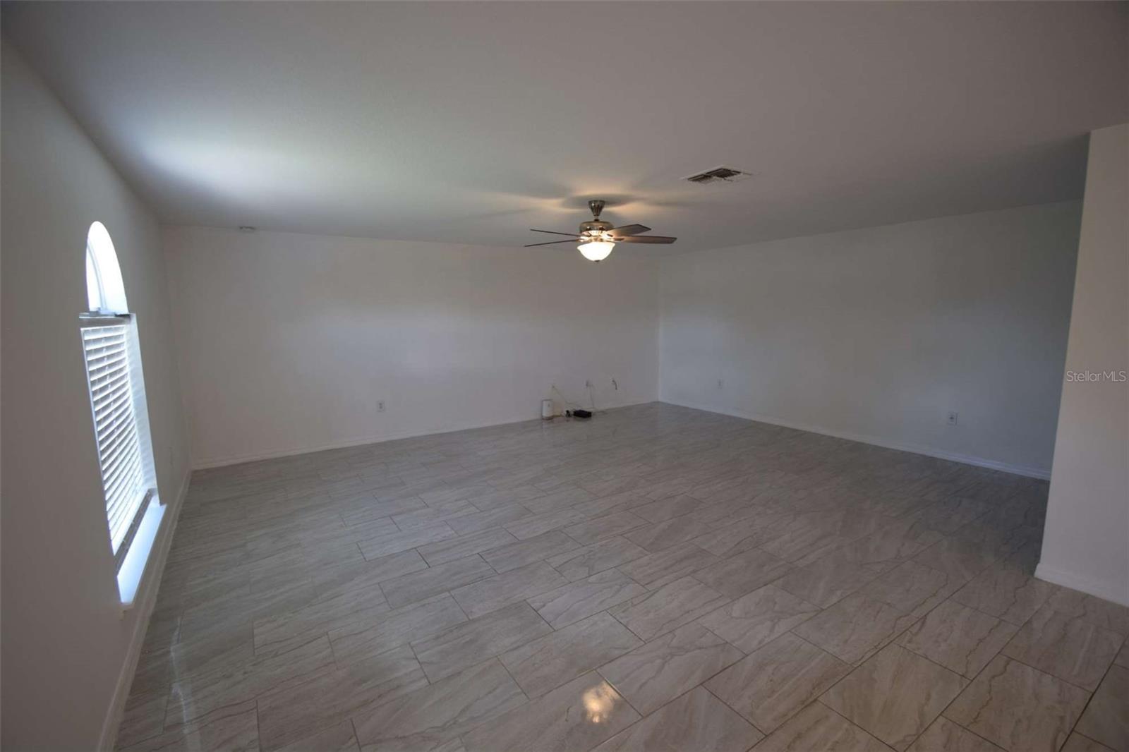 SPANISH OAKS - Residential Lease