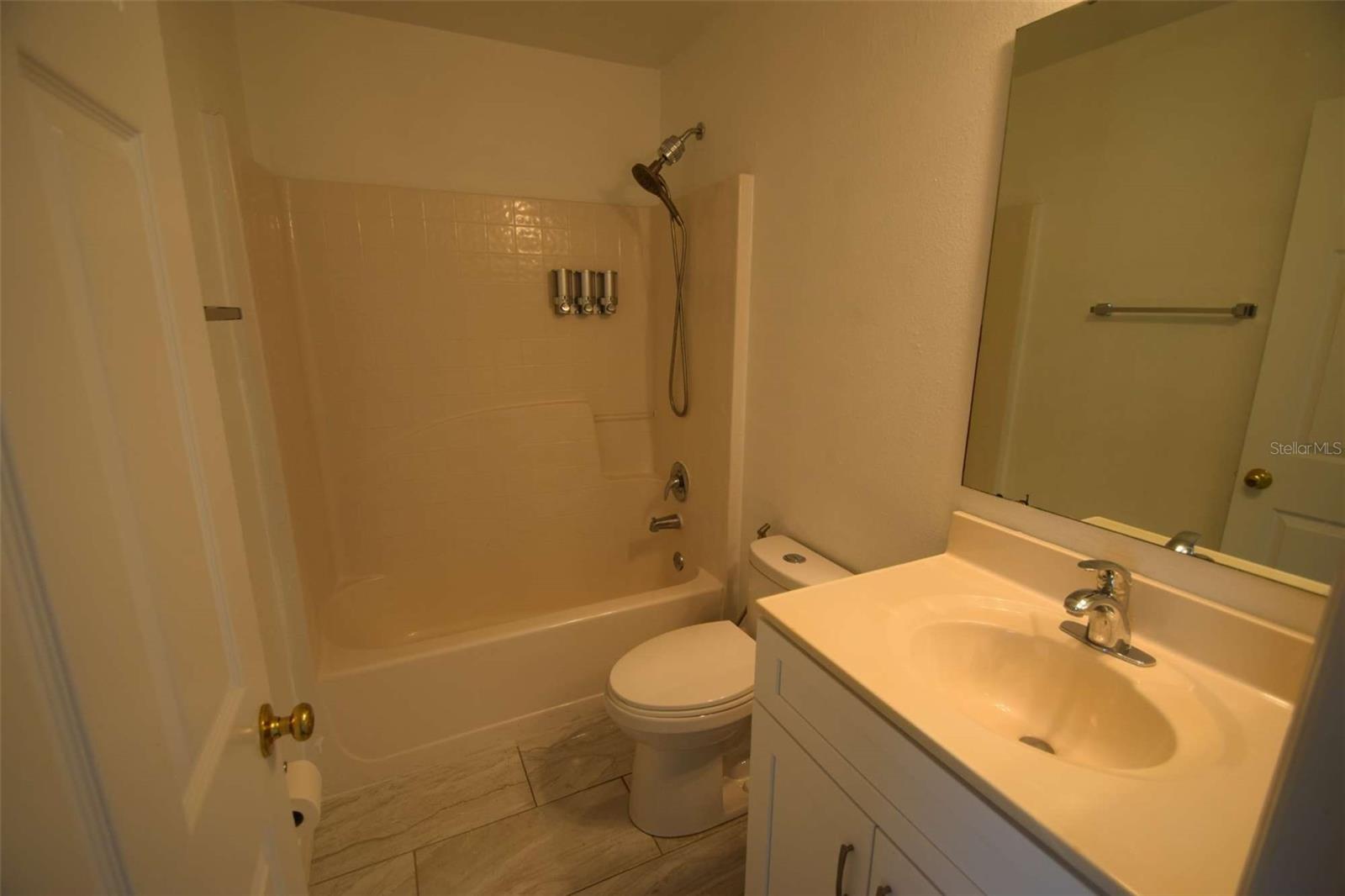 SPANISH OAKS - Residential Lease