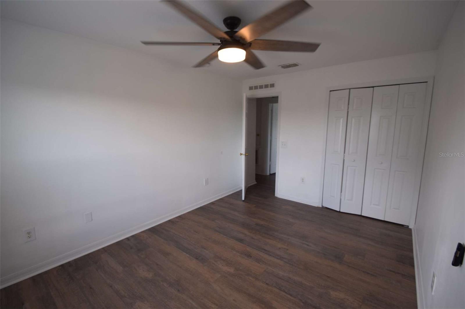 SPANISH OAKS - Residential Lease