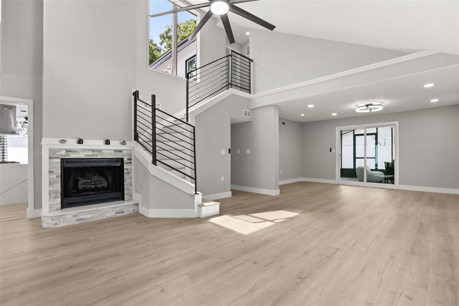 WEST ALTAMONTE HEIGHTS SEC 3 - Residential