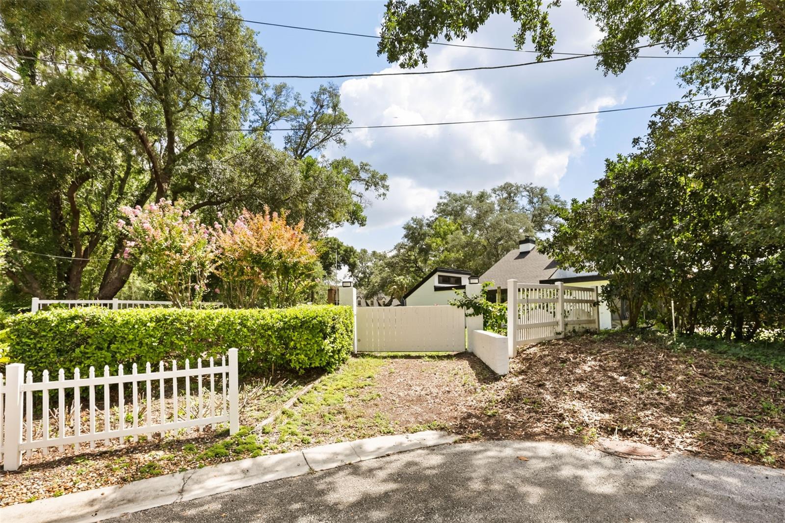WEST ALTAMONTE HEIGHTS SEC 3 - Residential