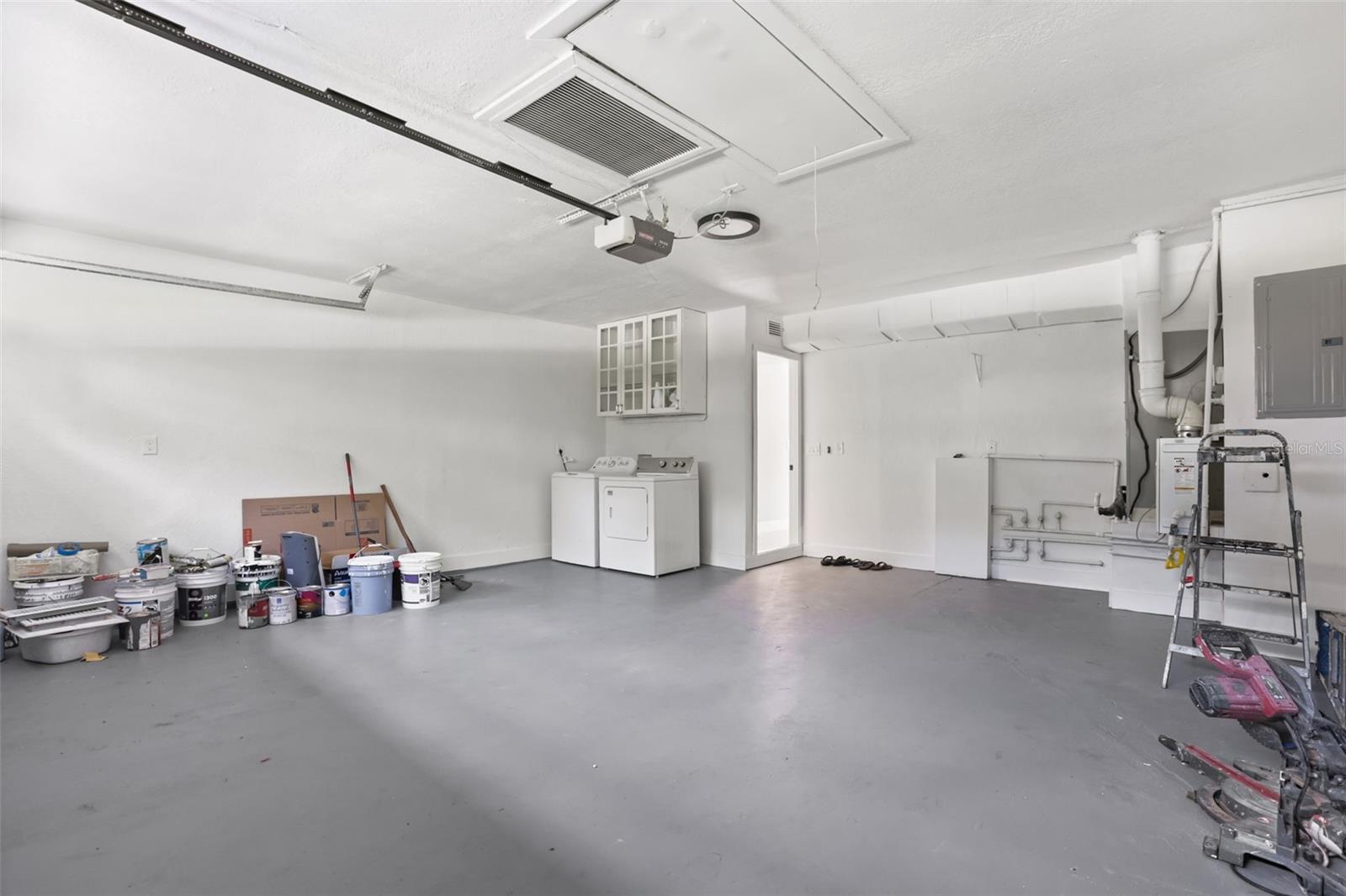 WEST ALTAMONTE HEIGHTS SEC 3 - Residential