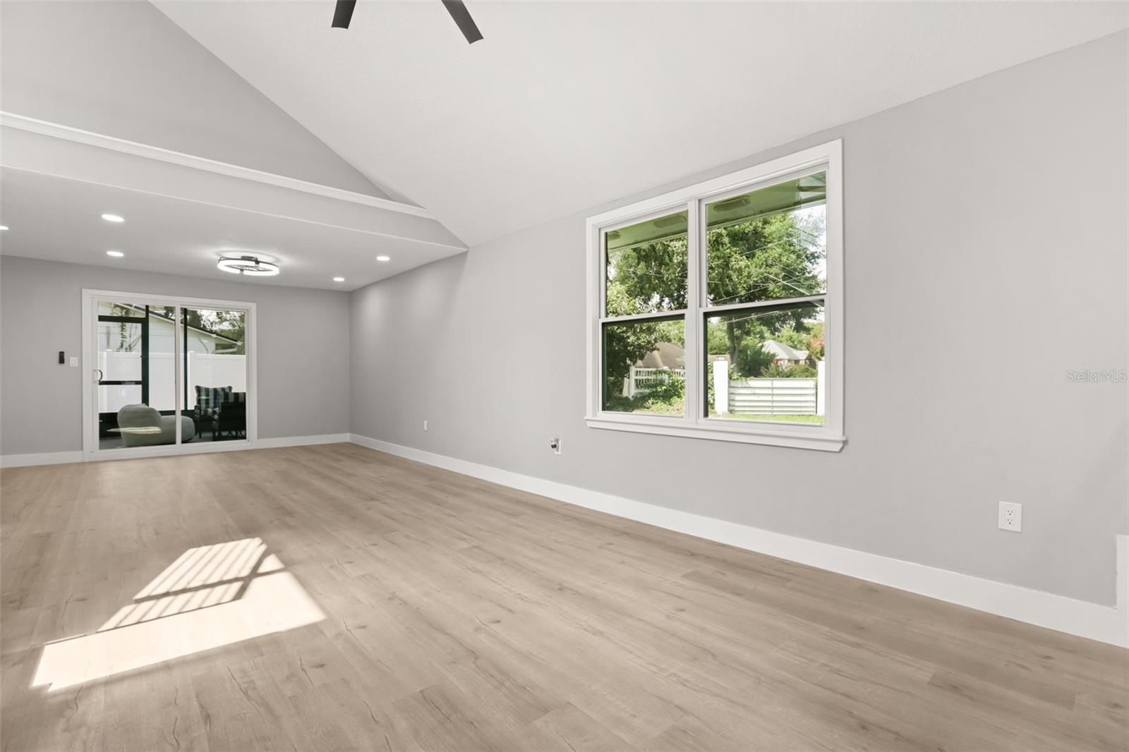 WEST ALTAMONTE HEIGHTS SEC 3 - Residential