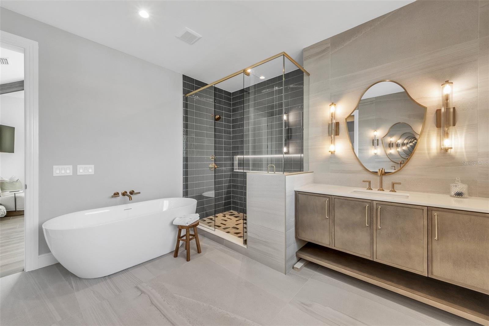 BIMINI BAY ESTATES - Residential