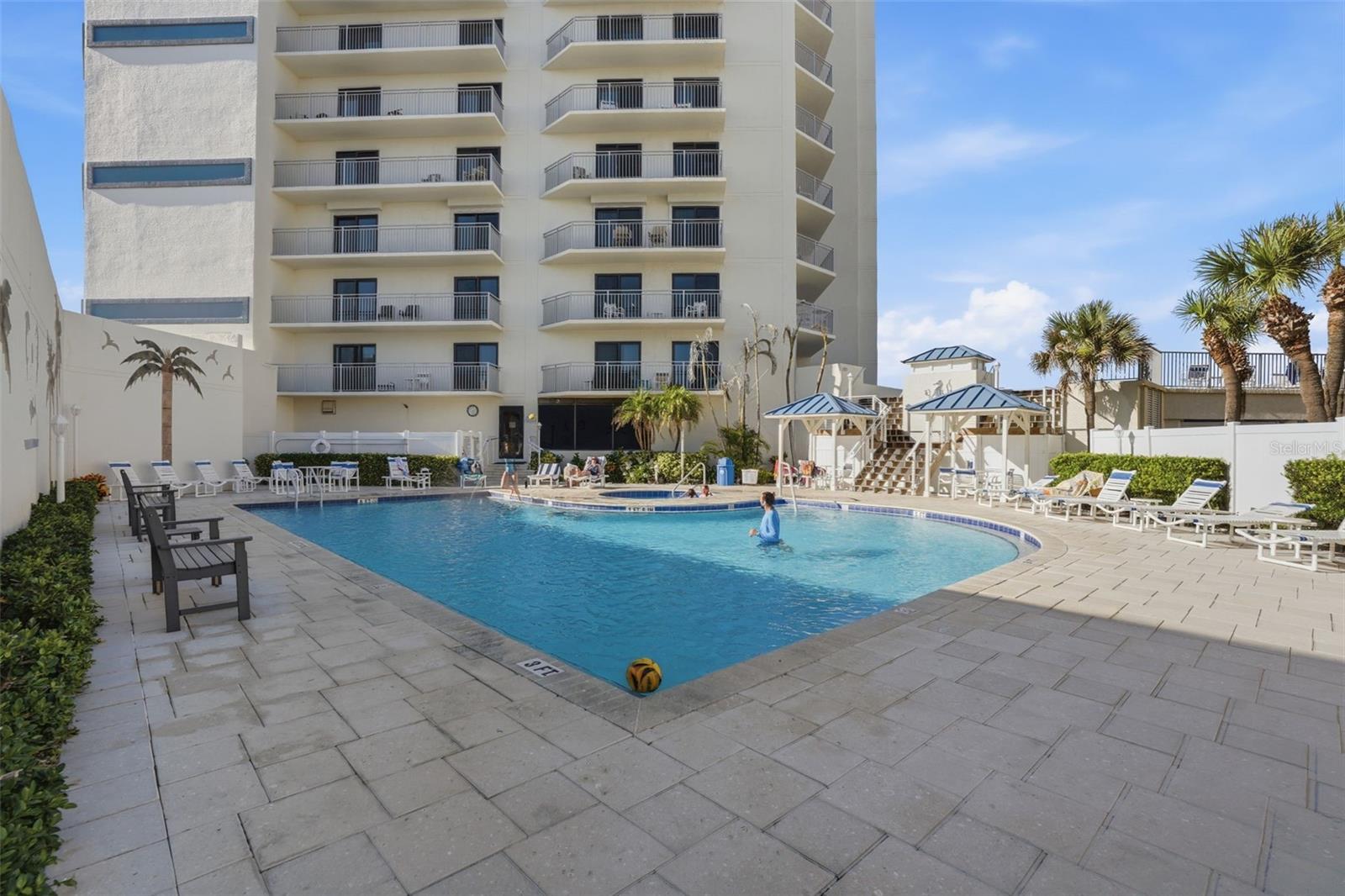 SEASCAPE TOWERS CONDO PH 01 - Residential