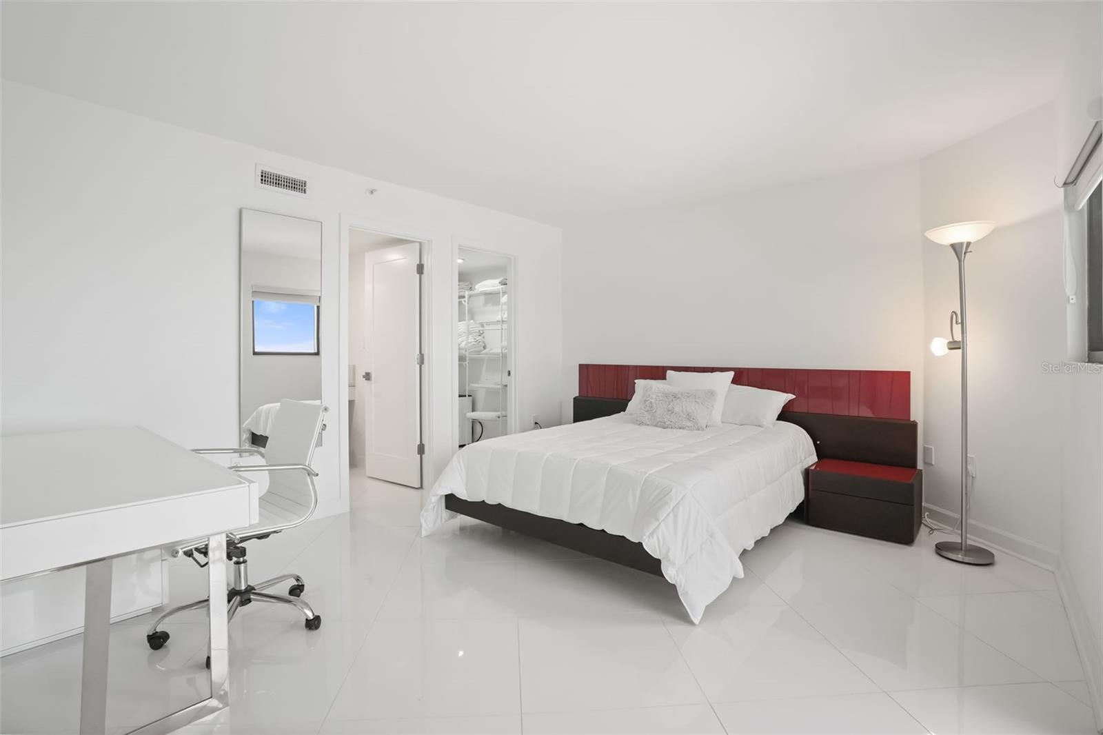 SEASCAPE TOWERS CONDO PH 01 - Residential
