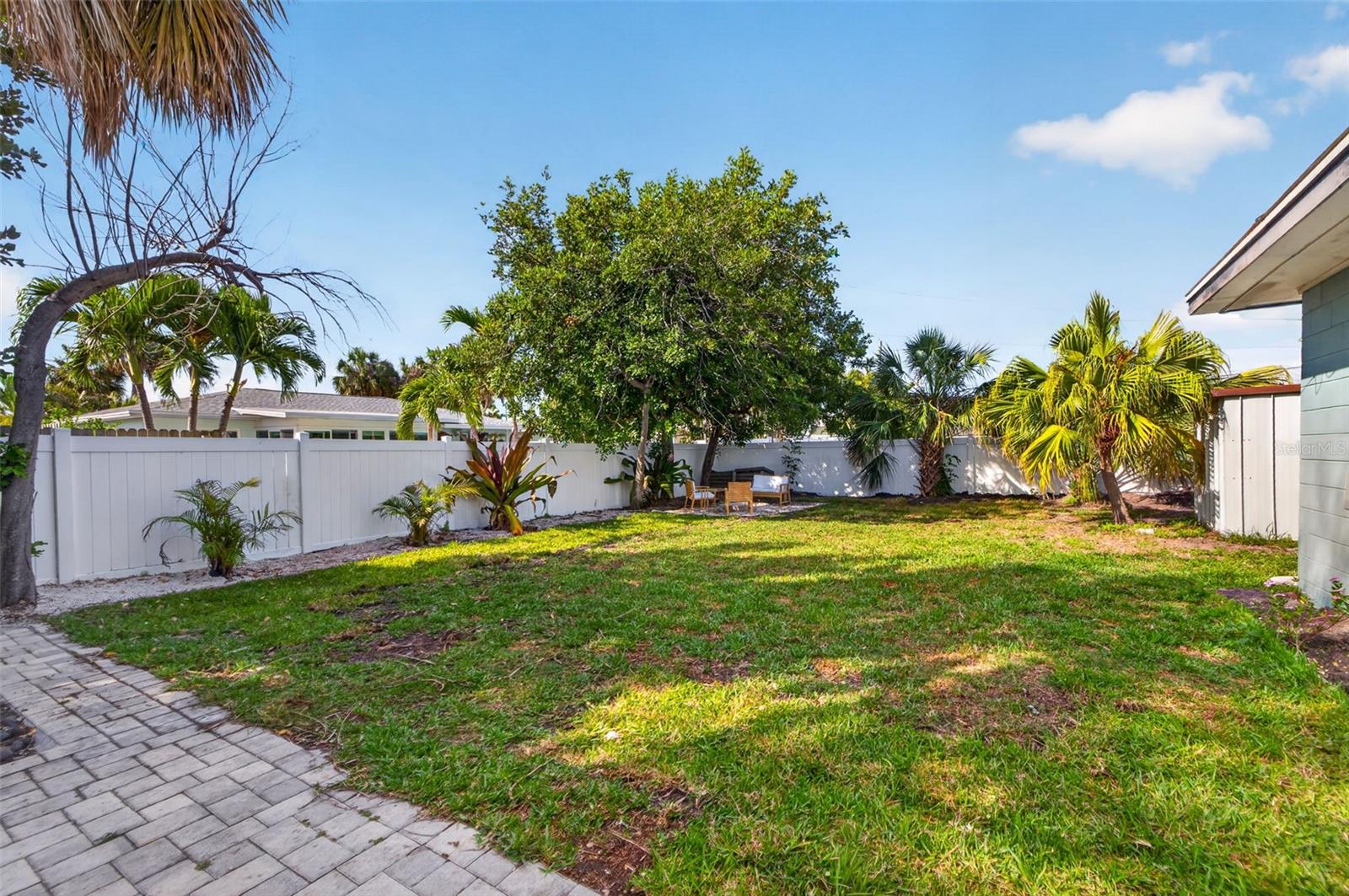 ST PETERSBURG BEACH NORTH UNIT 7 - Residential