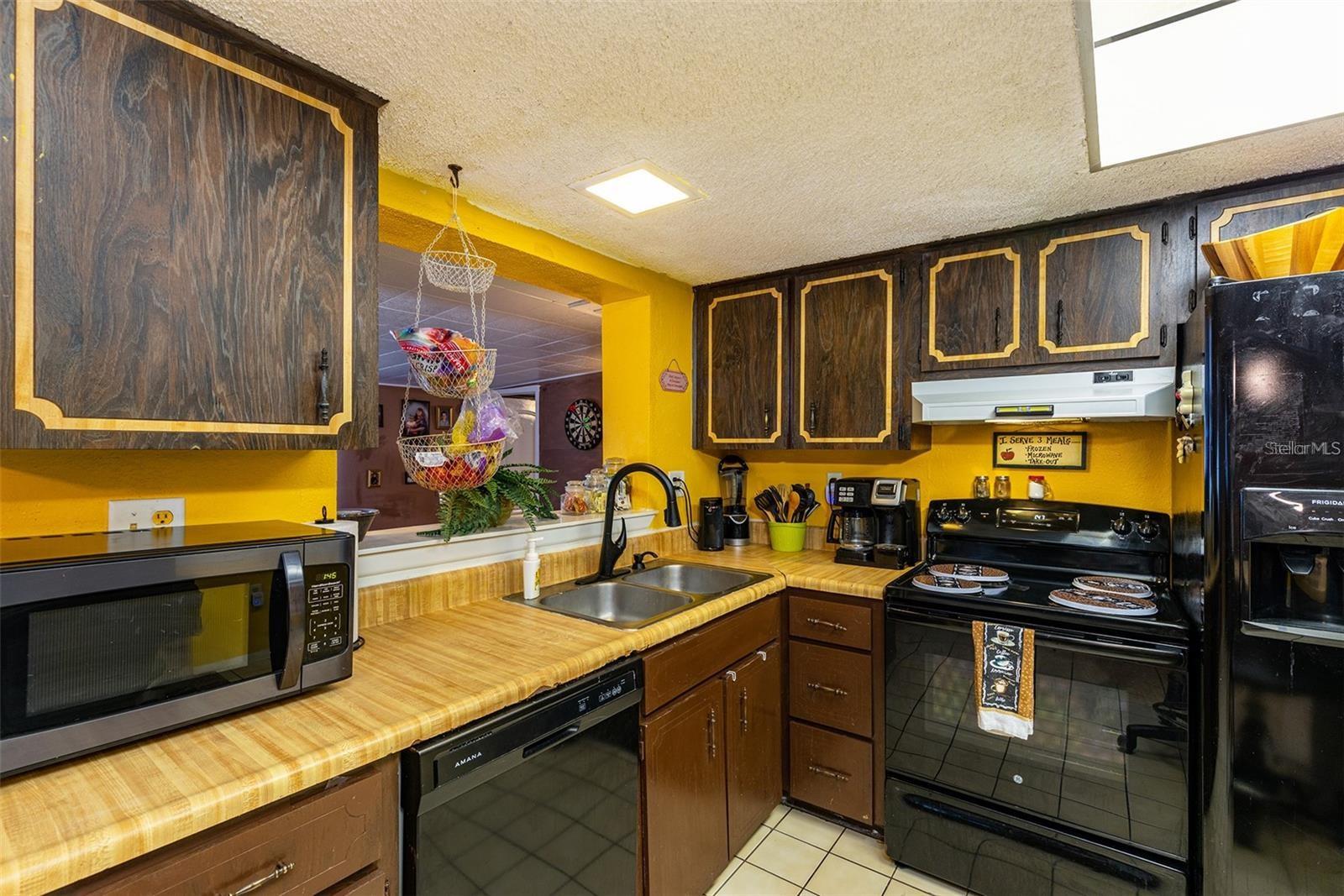ORANGEWOOD HIGHLANDS - Residential