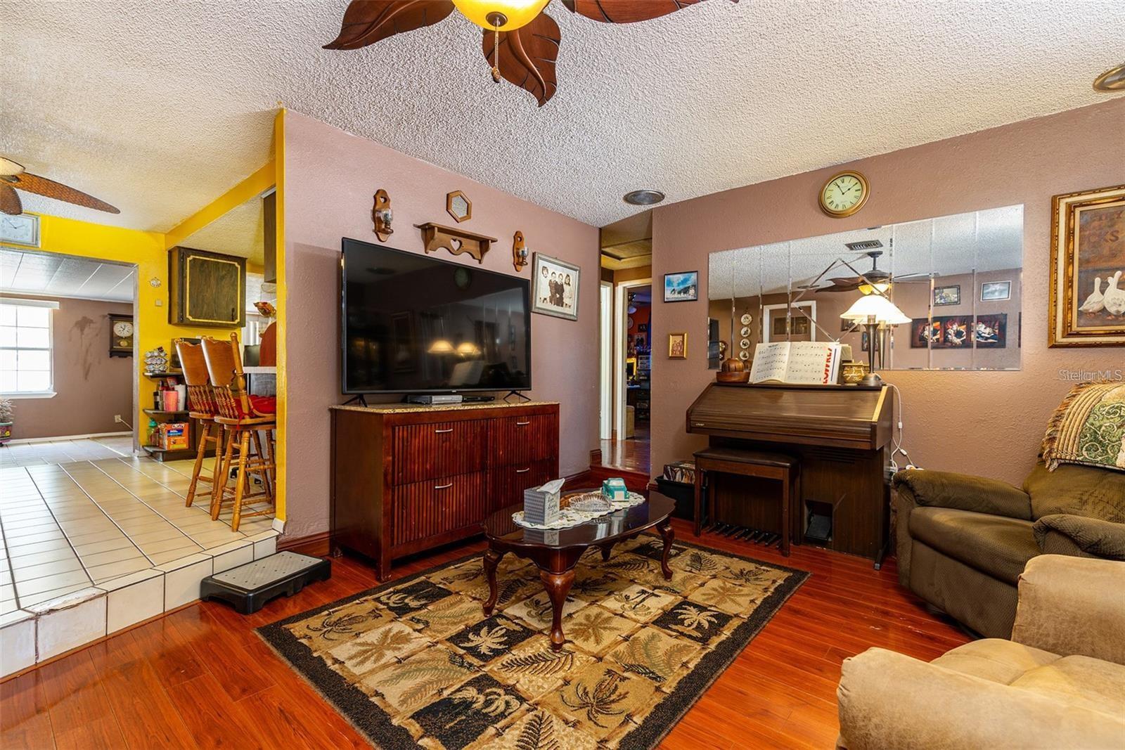ORANGEWOOD HIGHLANDS - Residential