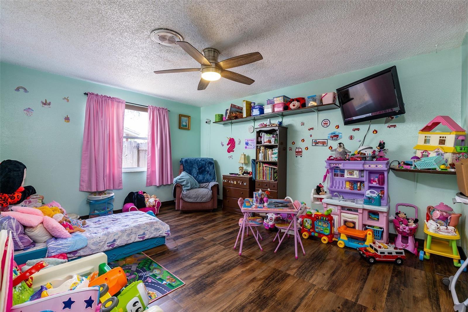 ORANGEWOOD HIGHLANDS - Residential