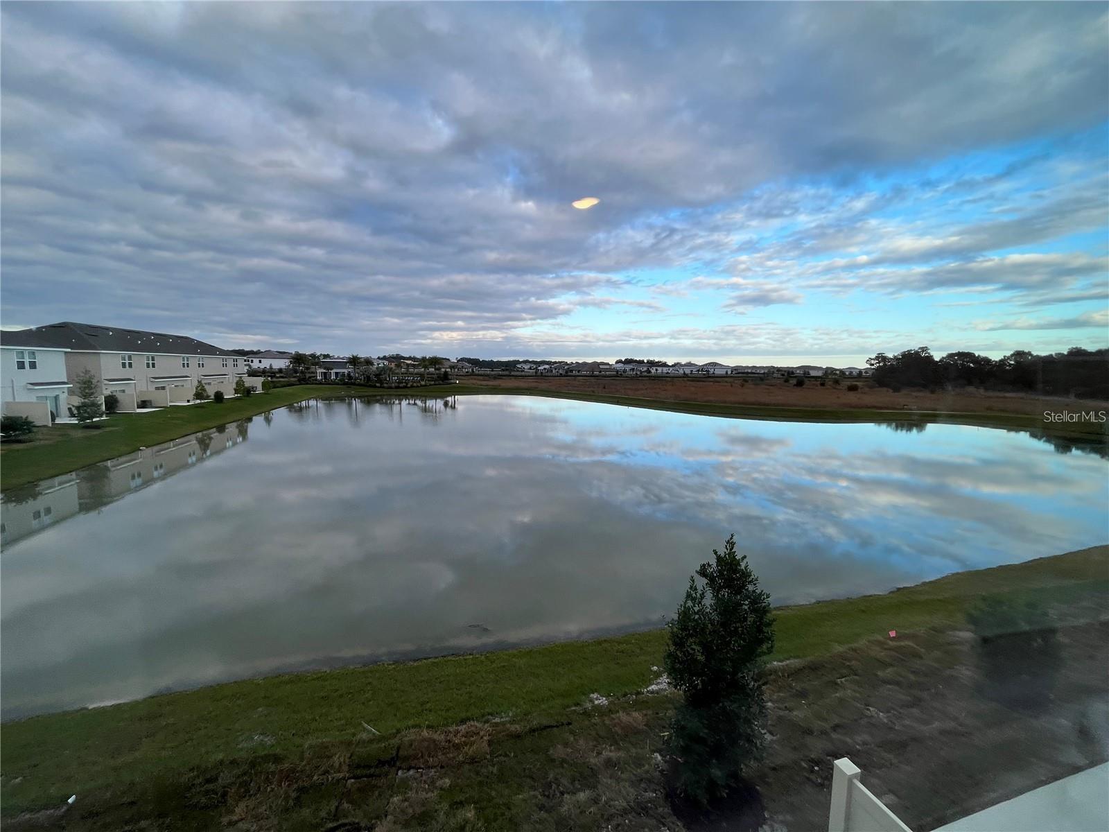RIVER LNDG PH 2E-2F-3E - Residential Lease