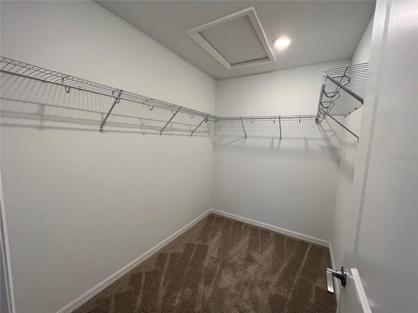 RIVER LNDG PH 2E-2F-3E - Residential Lease