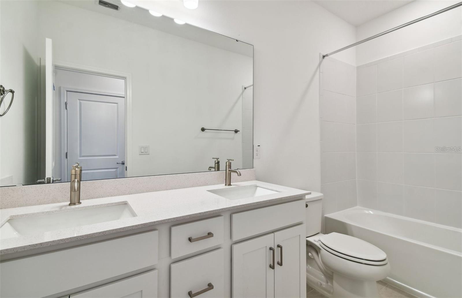 D0D | CEDARBROOK PHASES 4 AND 5 - Residential