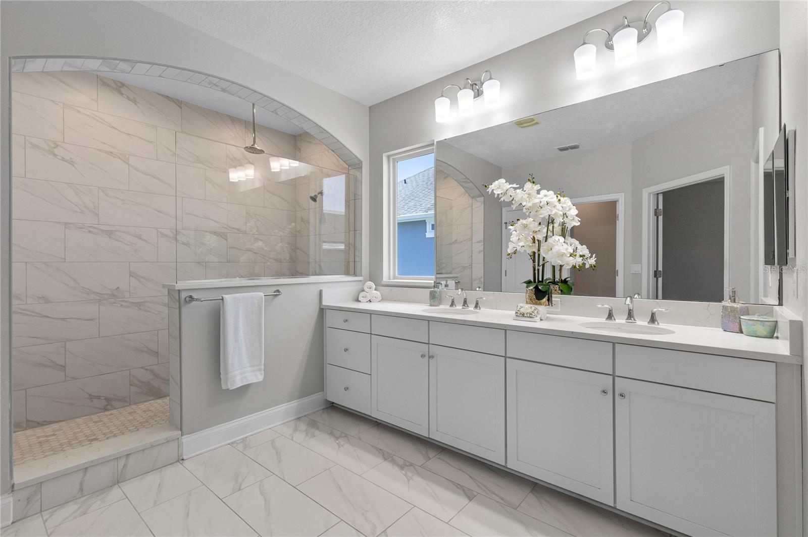 LAUREATE PARK - Residential