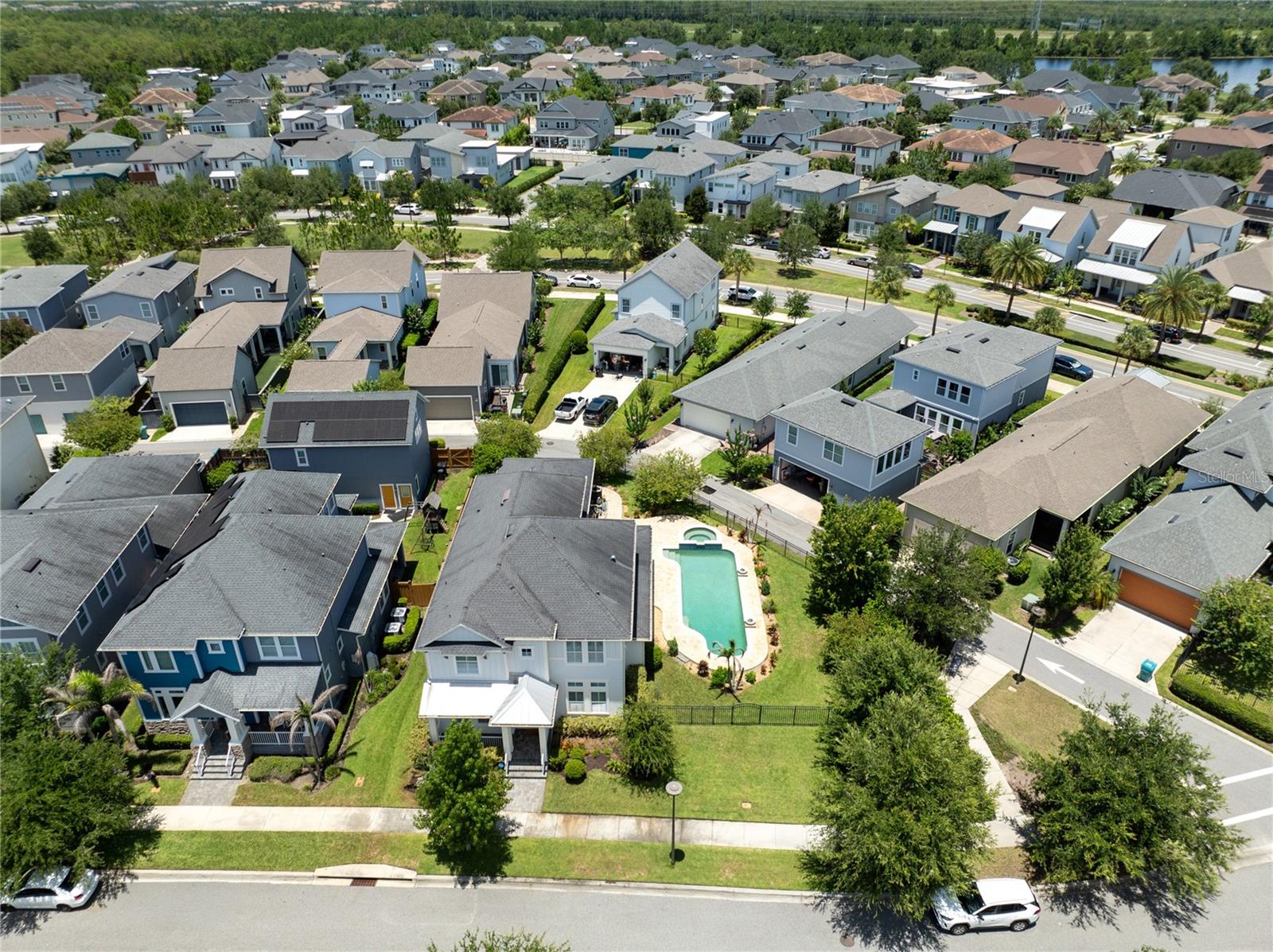 LAUREATE PARK - Residential