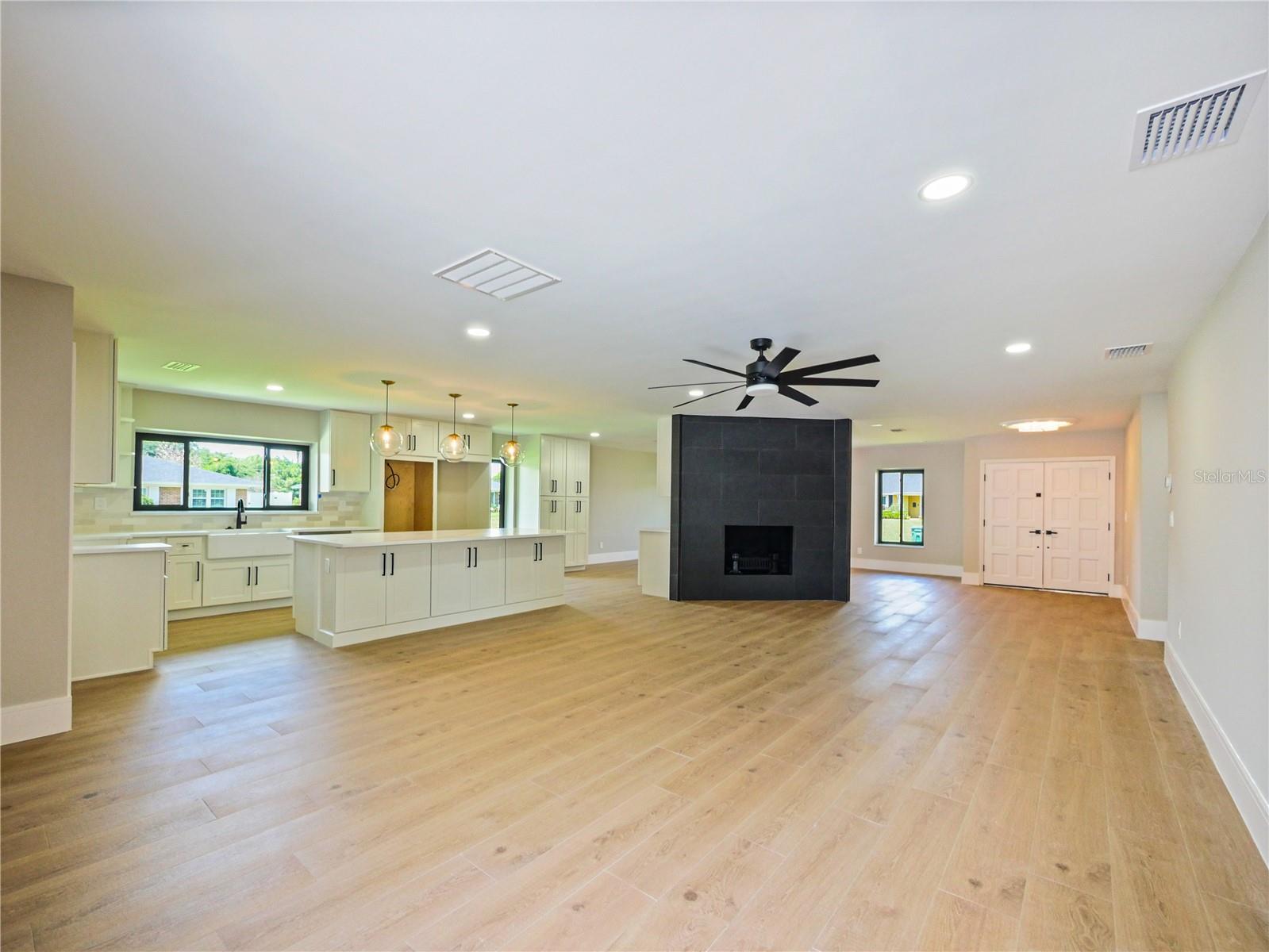 HIGHLAND PARK ESTATES FIRST ADD - Residential