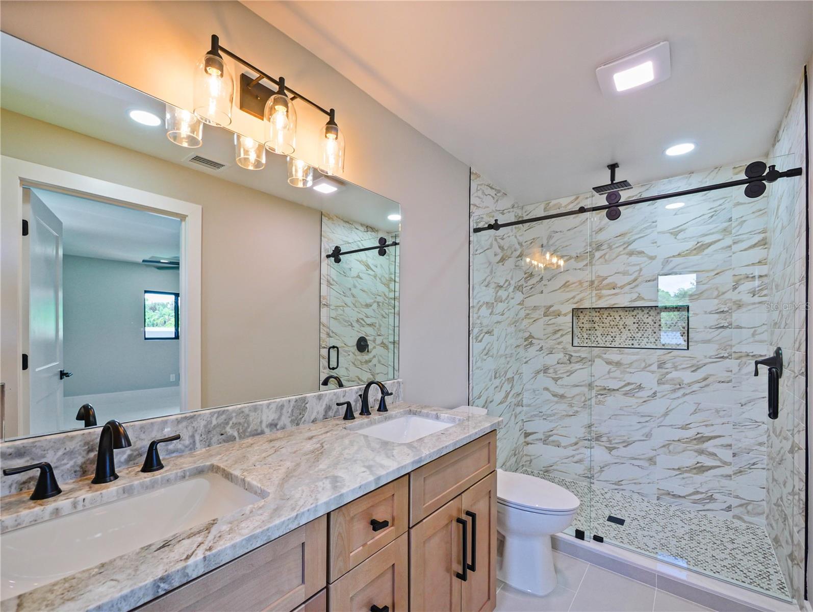 HIGHLAND PARK ESTATES FIRST ADD - Residential
