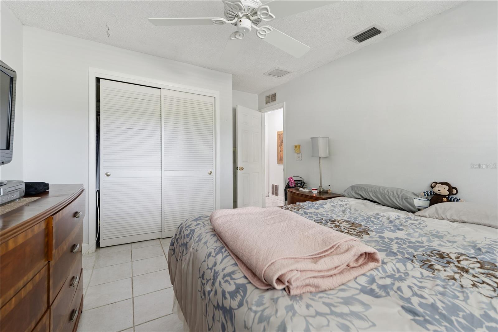 BEACON GROVES - Residential