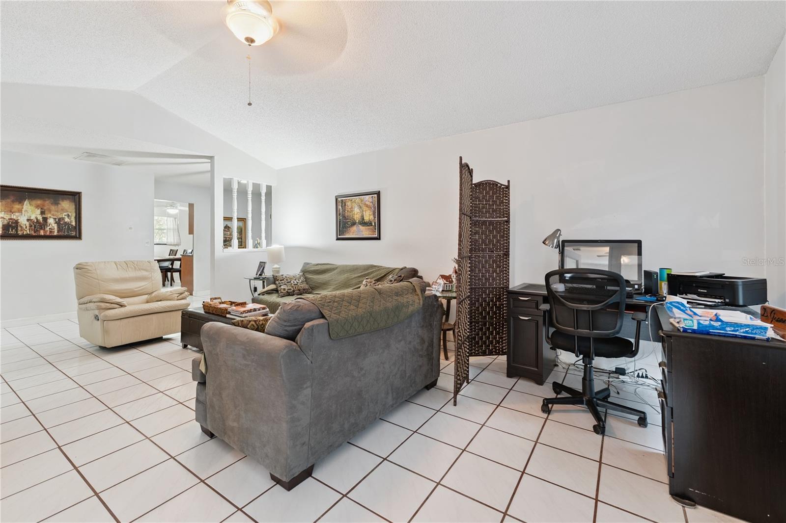BEACON GROVES - Residential
