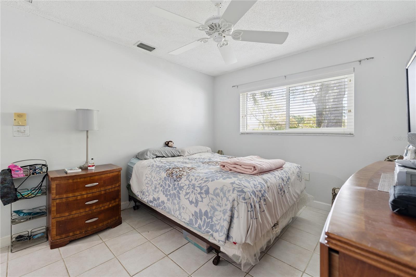 BEACON GROVES - Residential
