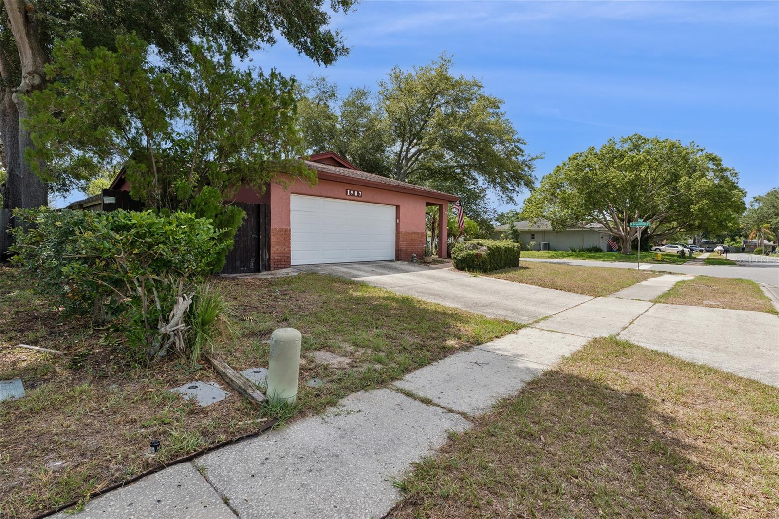 BEACON GROVES - Residential