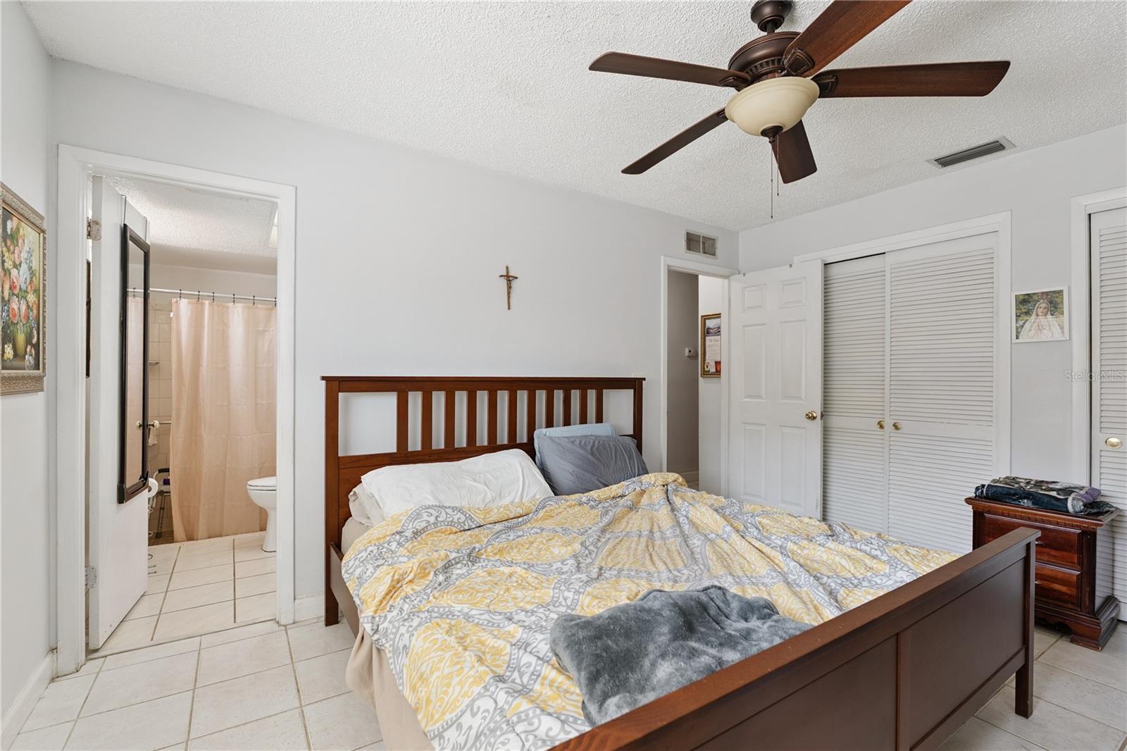 BEACON GROVES - Residential
