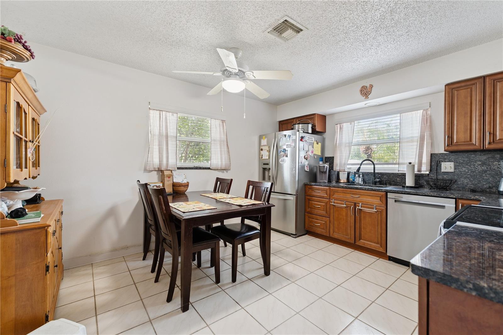 BEACON GROVES - Residential