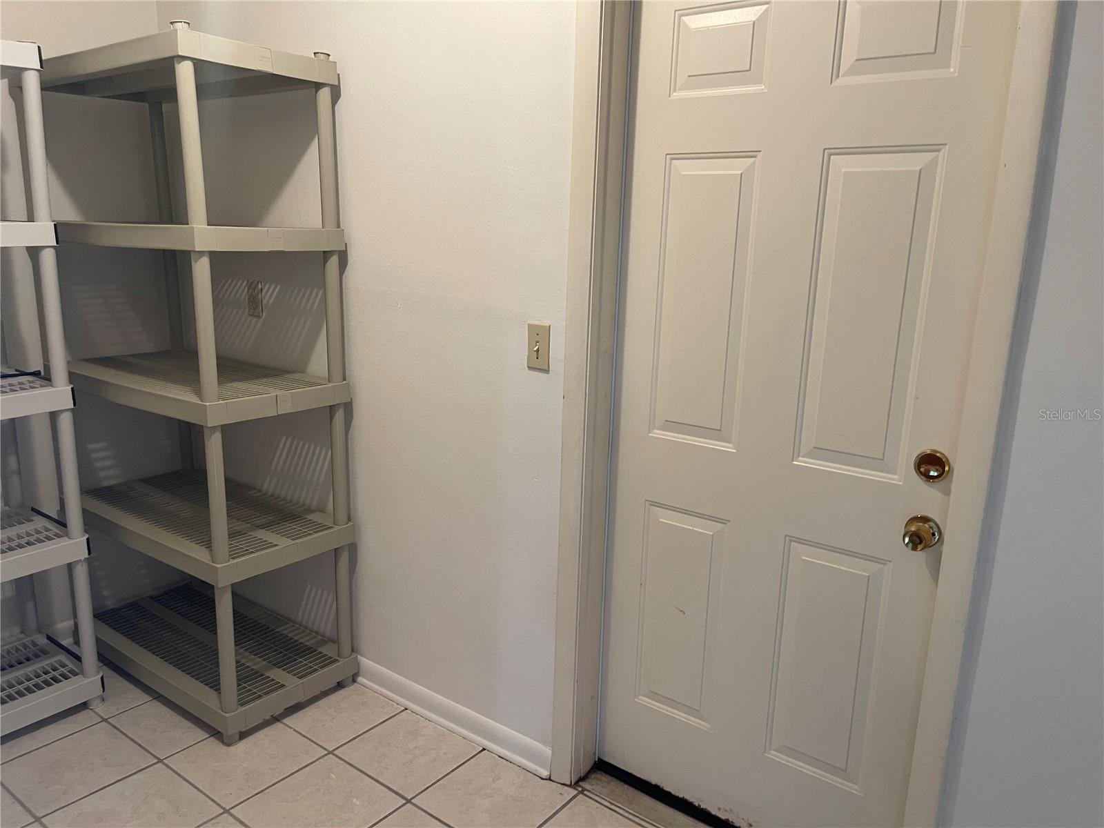 TEMPLE PARK UNIT 3 - Residential Lease