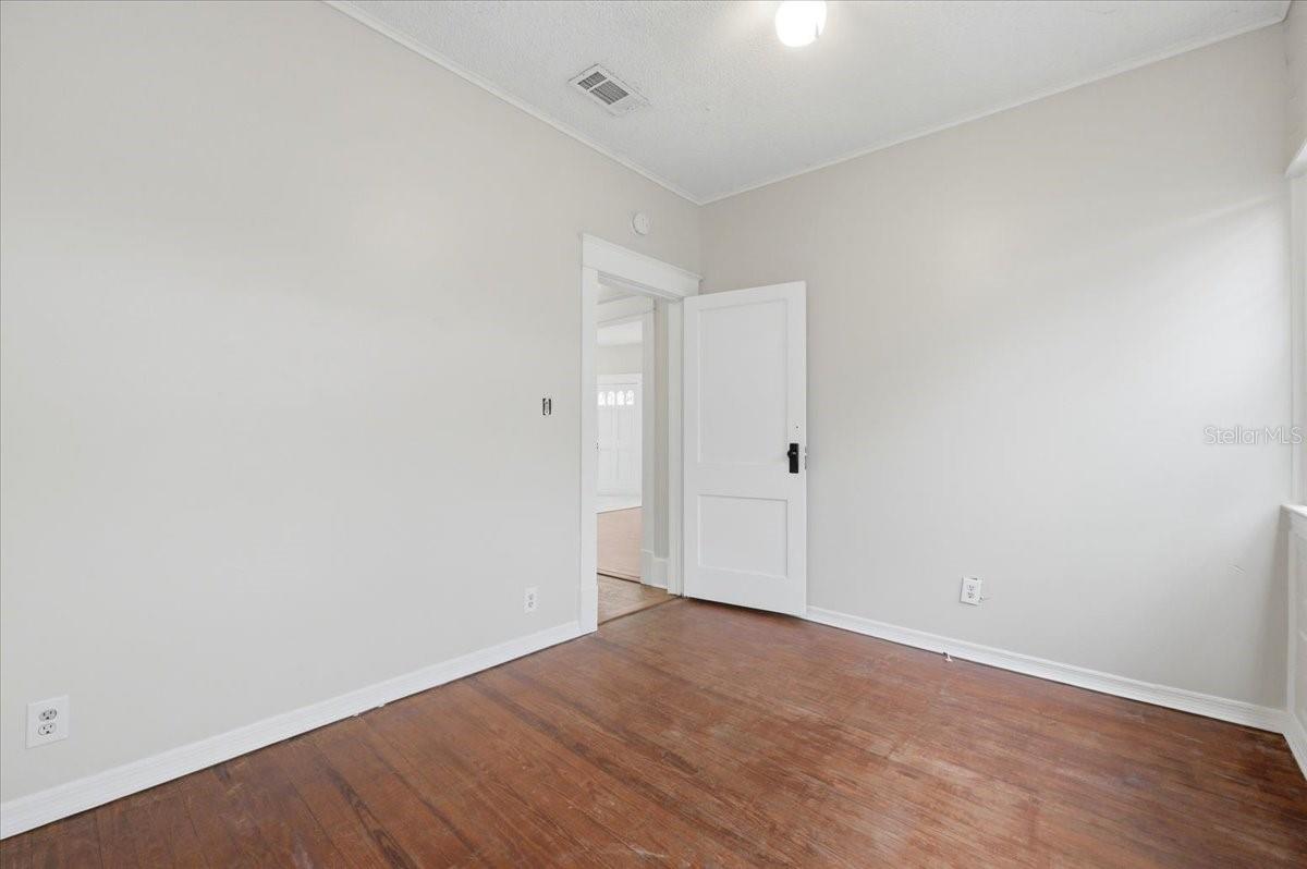 LYNNCREST SUB - Residential