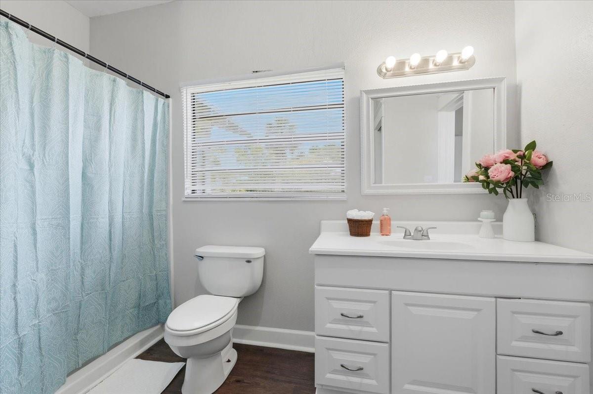 LYNNCREST SUB - Residential