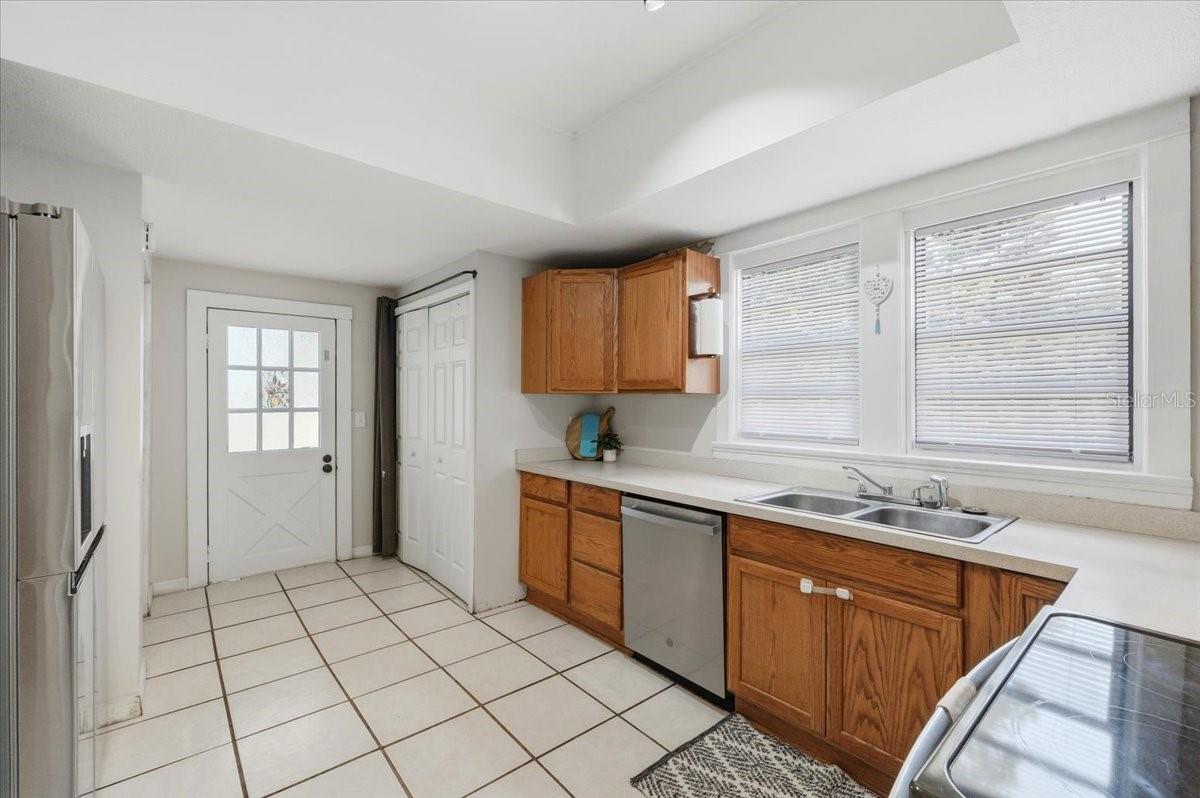 LYNNCREST SUB - Residential