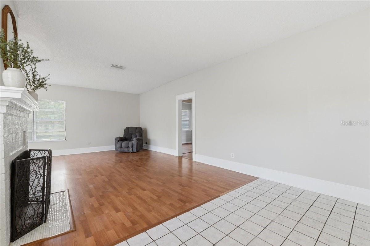 LYNNCREST SUB - Residential