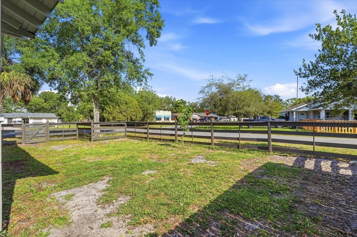 LYNNCREST SUB - Residential