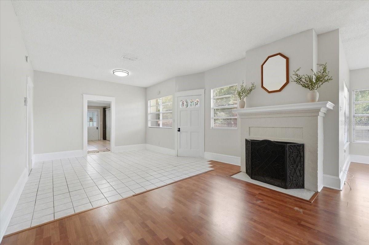 LYNNCREST SUB - Residential