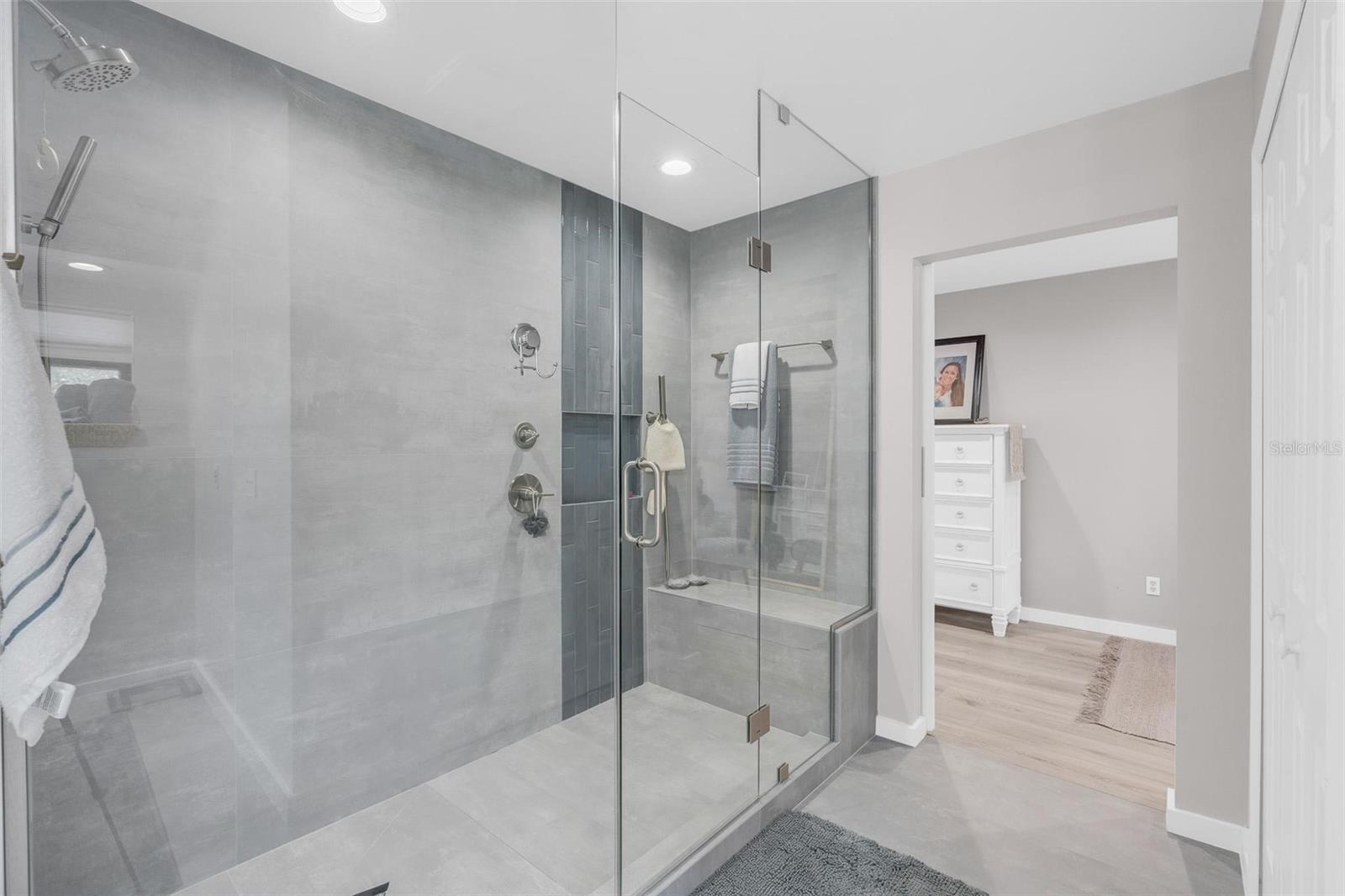 SANDPOINTE TWNHS SEC 06 - Residential