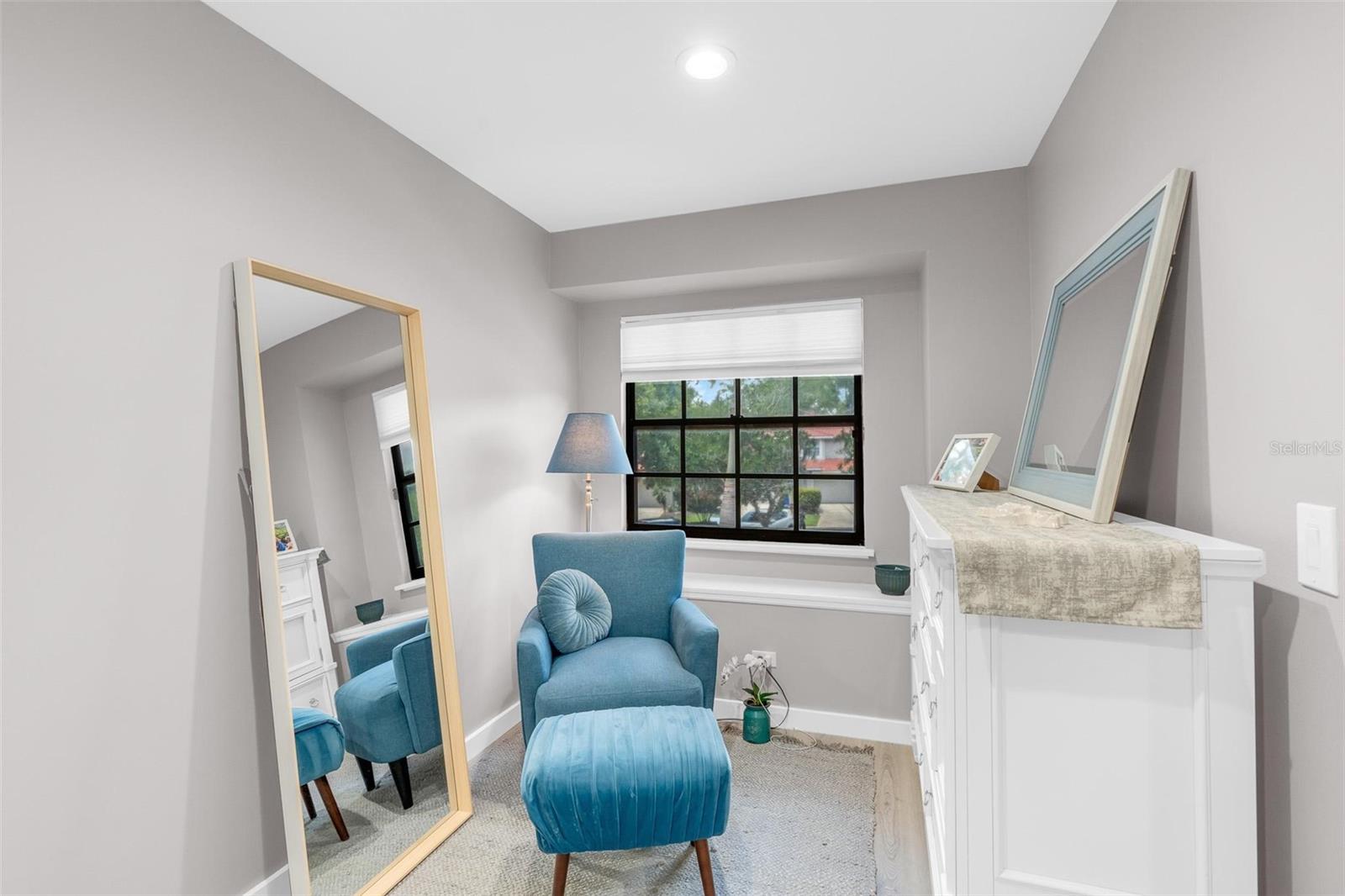 SANDPOINTE TWNHS SEC 06 - Residential