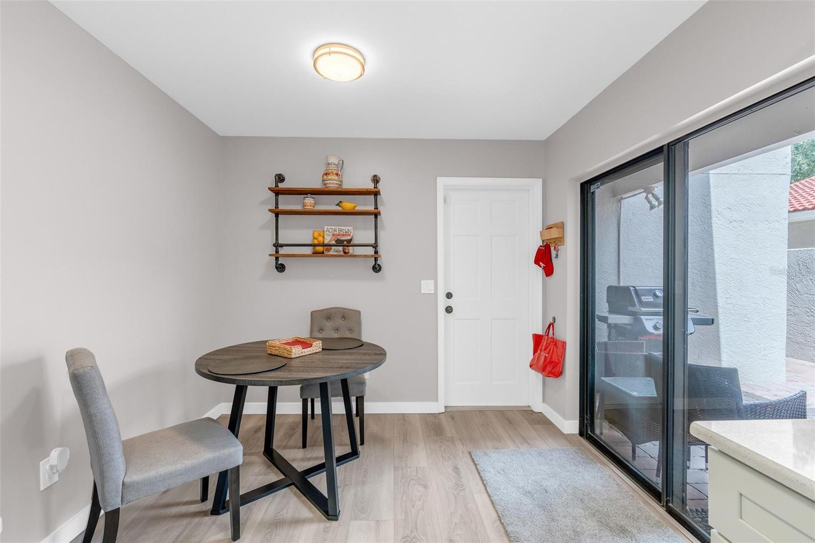SANDPOINTE TWNHS SEC 06 - Residential