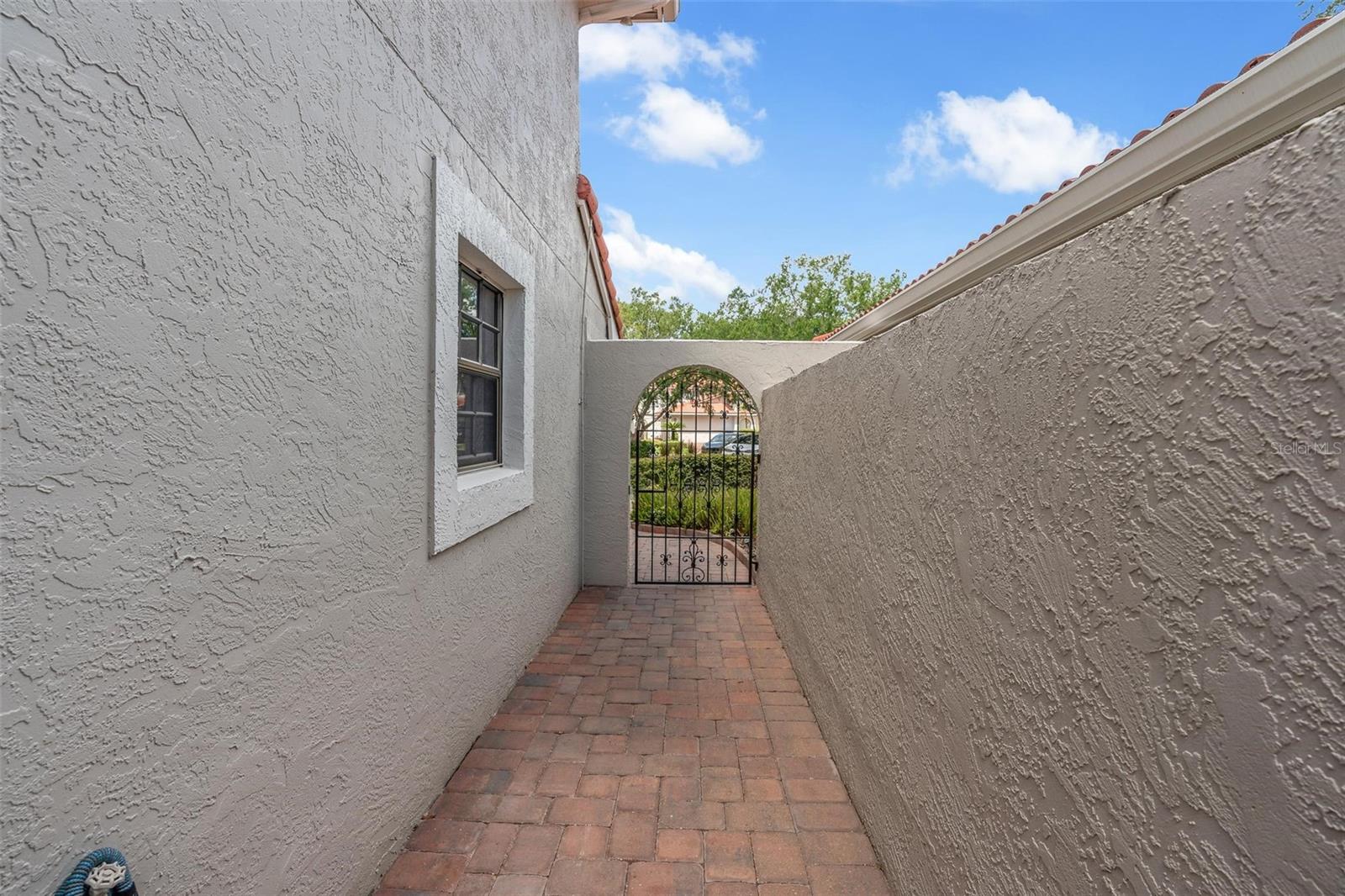 SANDPOINTE TWNHS SEC 06 - Residential