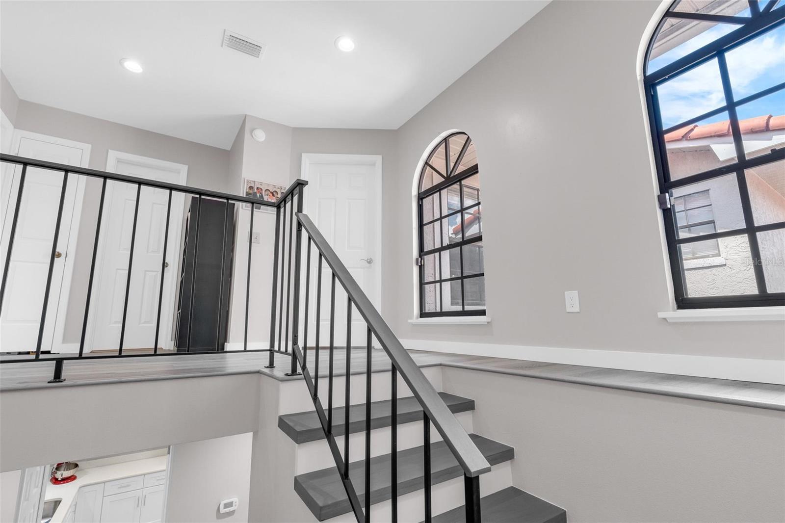 SANDPOINTE TWNHS SEC 06 - Residential