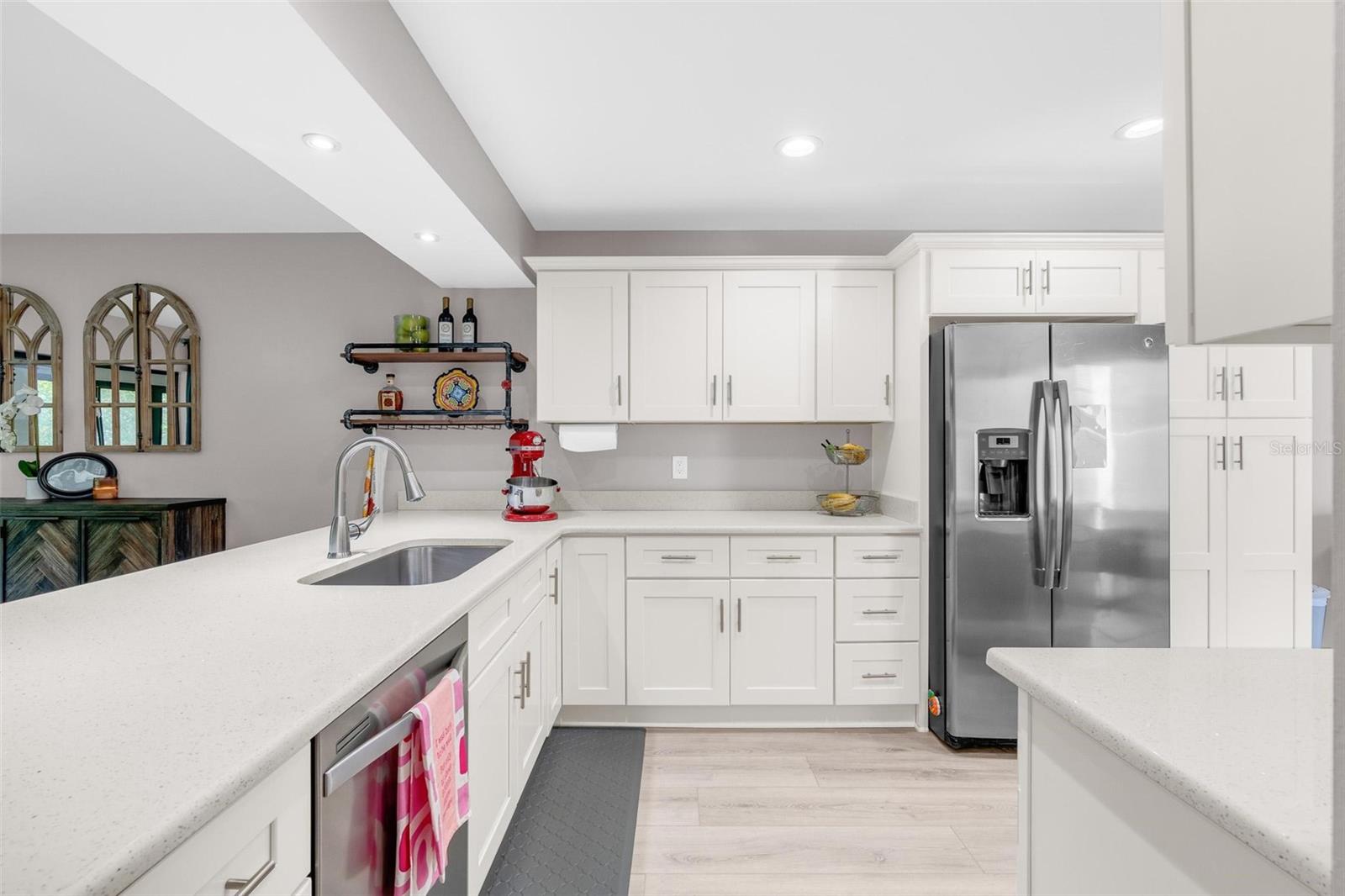 SANDPOINTE TWNHS SEC 06 - Residential