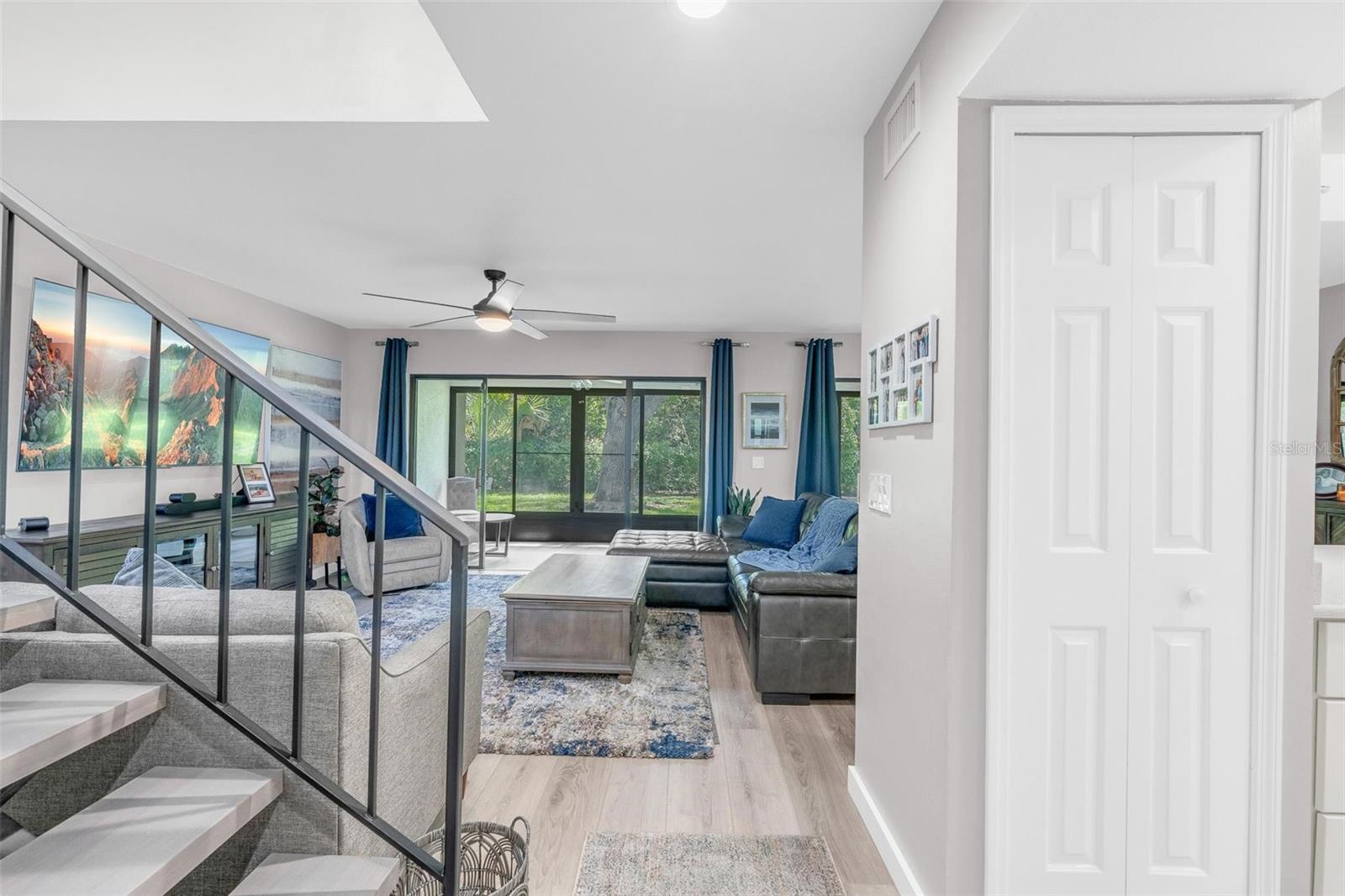 SANDPOINTE TWNHS SEC 06 - Residential