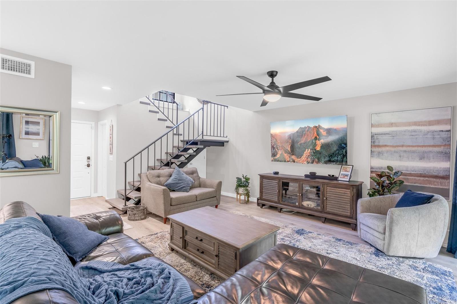 SANDPOINTE TWNHS SEC 06 - Residential
