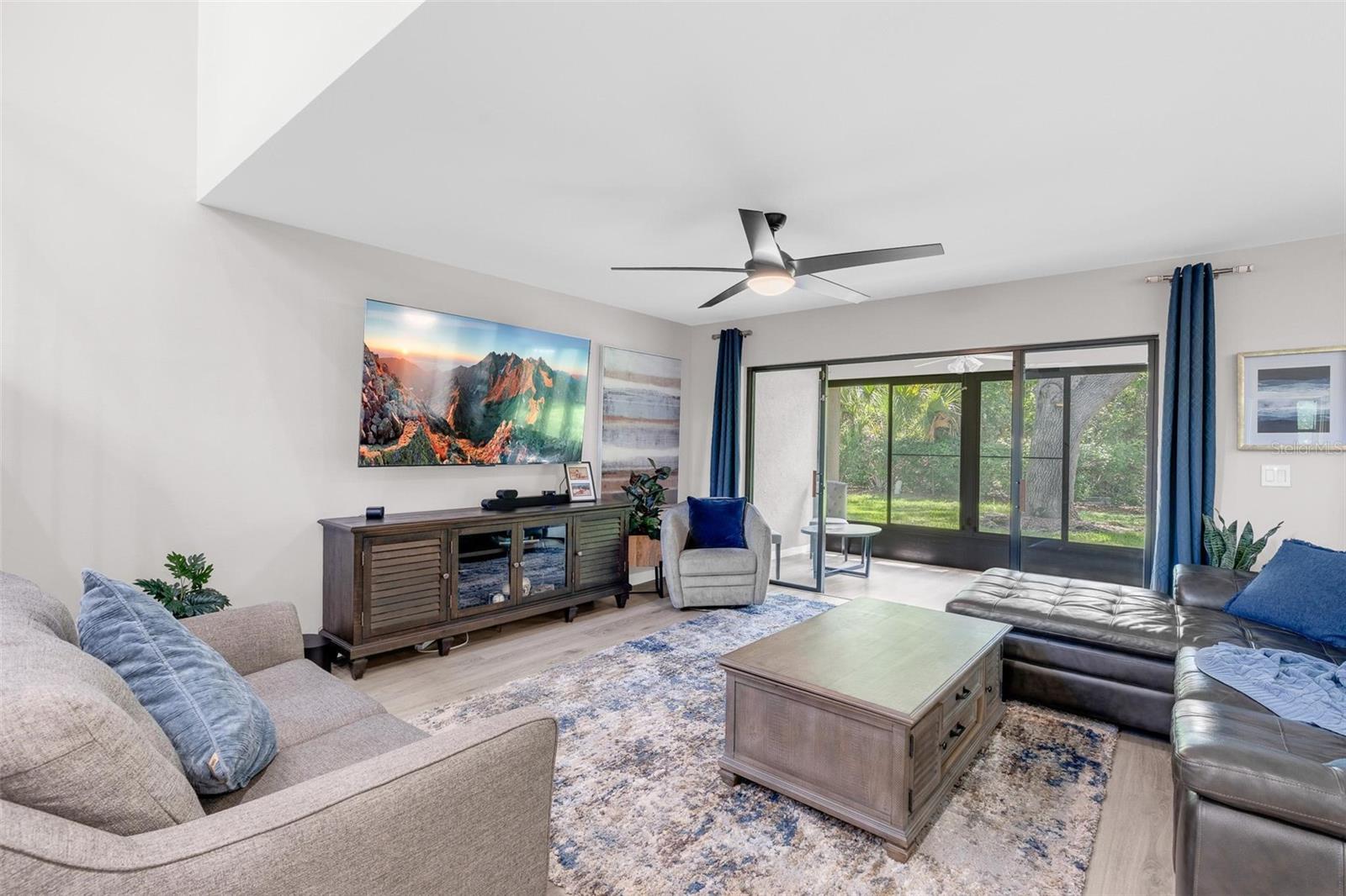 SANDPOINTE TWNHS SEC 06 - Residential