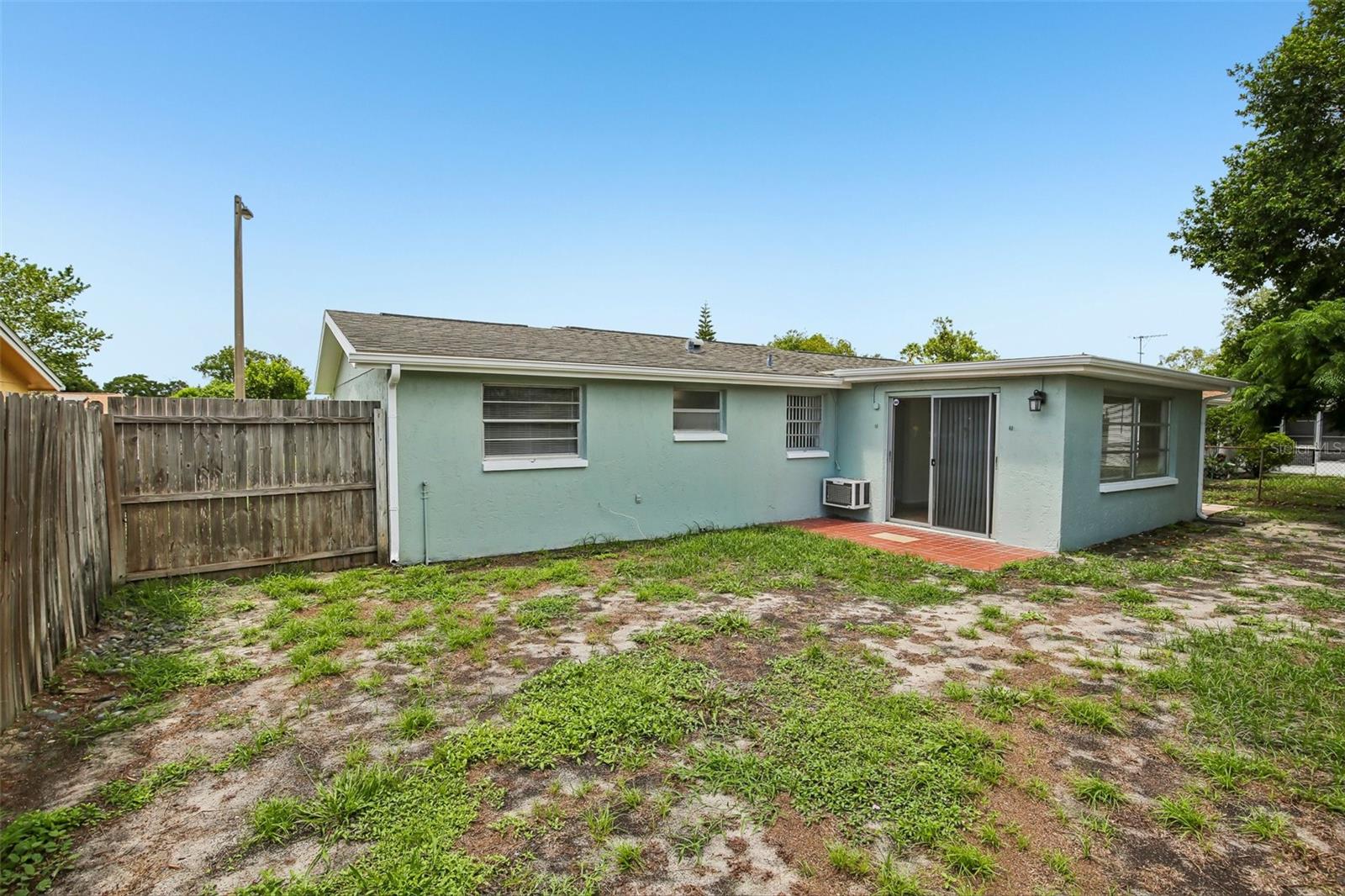 REGENCY PARK - Residential