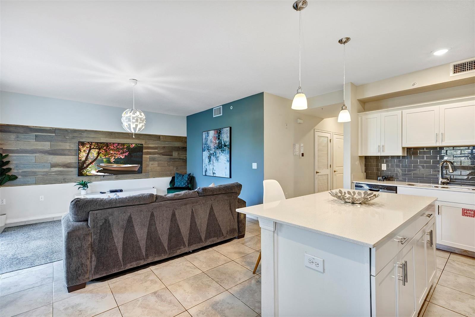 THE TERRACES AT STOREY LAKE CONDO 1 PH 4 - Residential